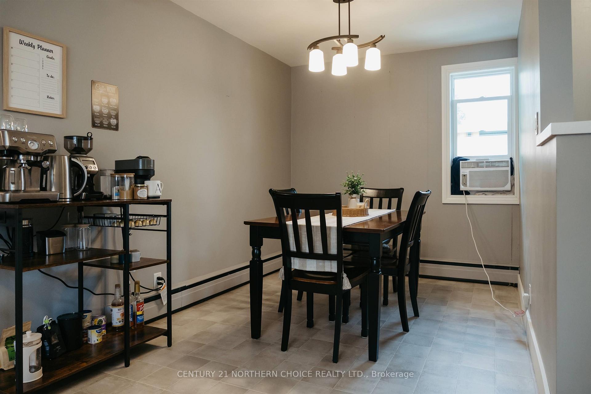 Photo 11 of 1125 Eighth Street N, Kenora, Evergreen — HOMEH