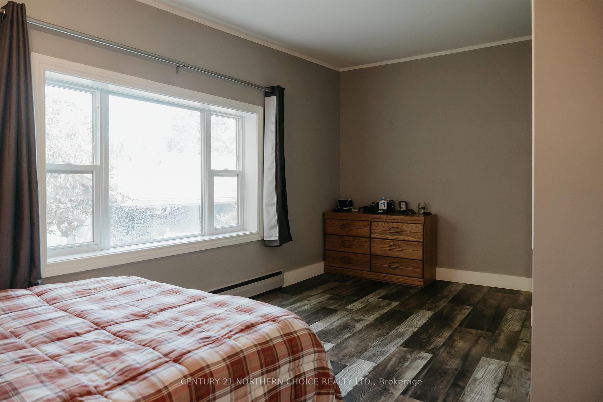 Photo 23 of 1125 Eighth Street N, Kenora, Evergreen — HOMEH
