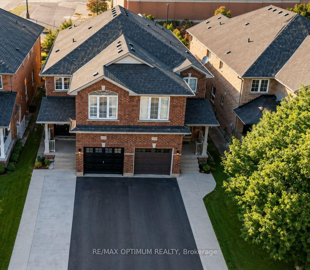 Photo 2 of 26 Vintage Gate, Brampton, Fletcher's Creek South — HOMEH