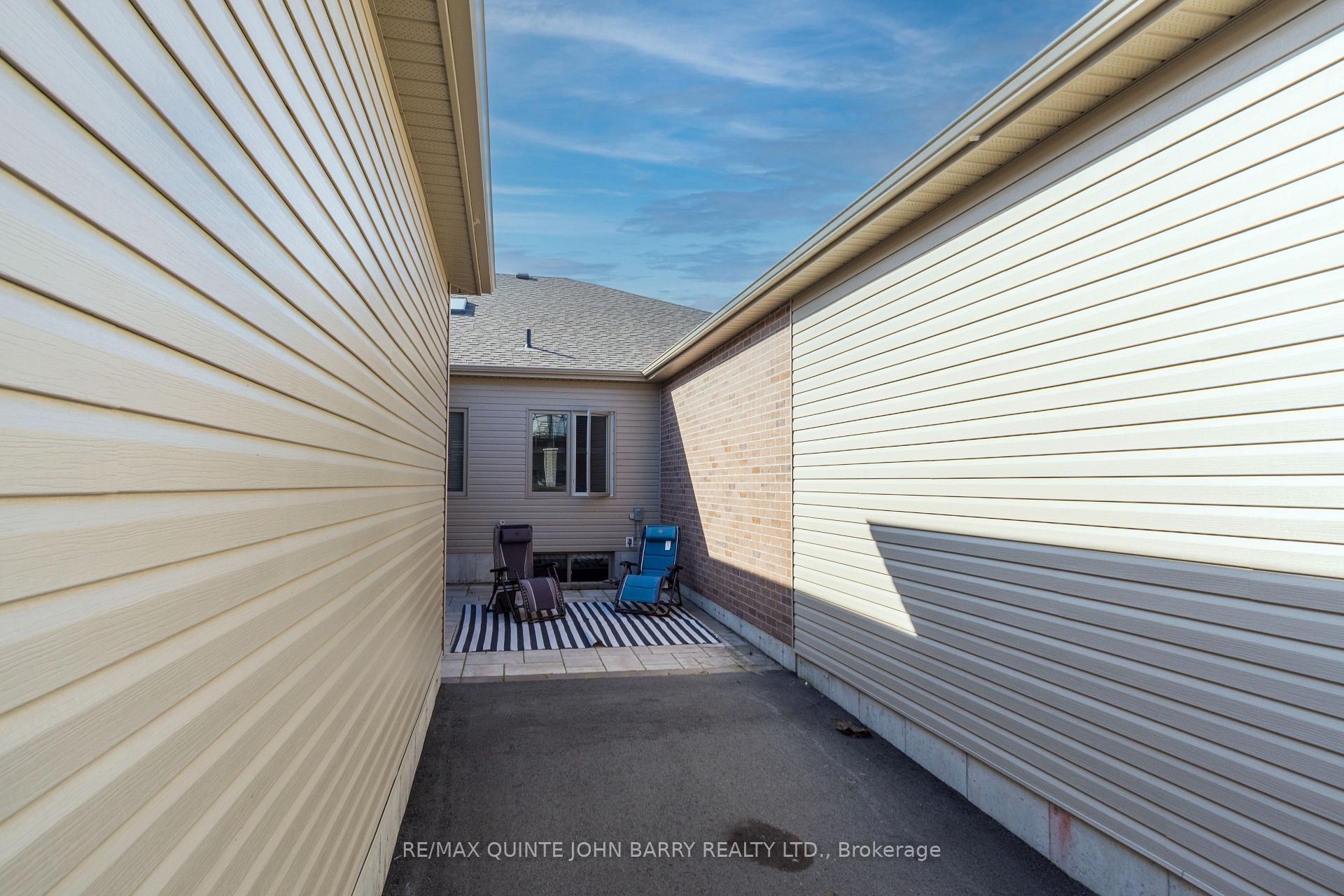 Photo 30 of 55 Athabaska Drive, Belleville, Thurlow Ward — HOMEH
