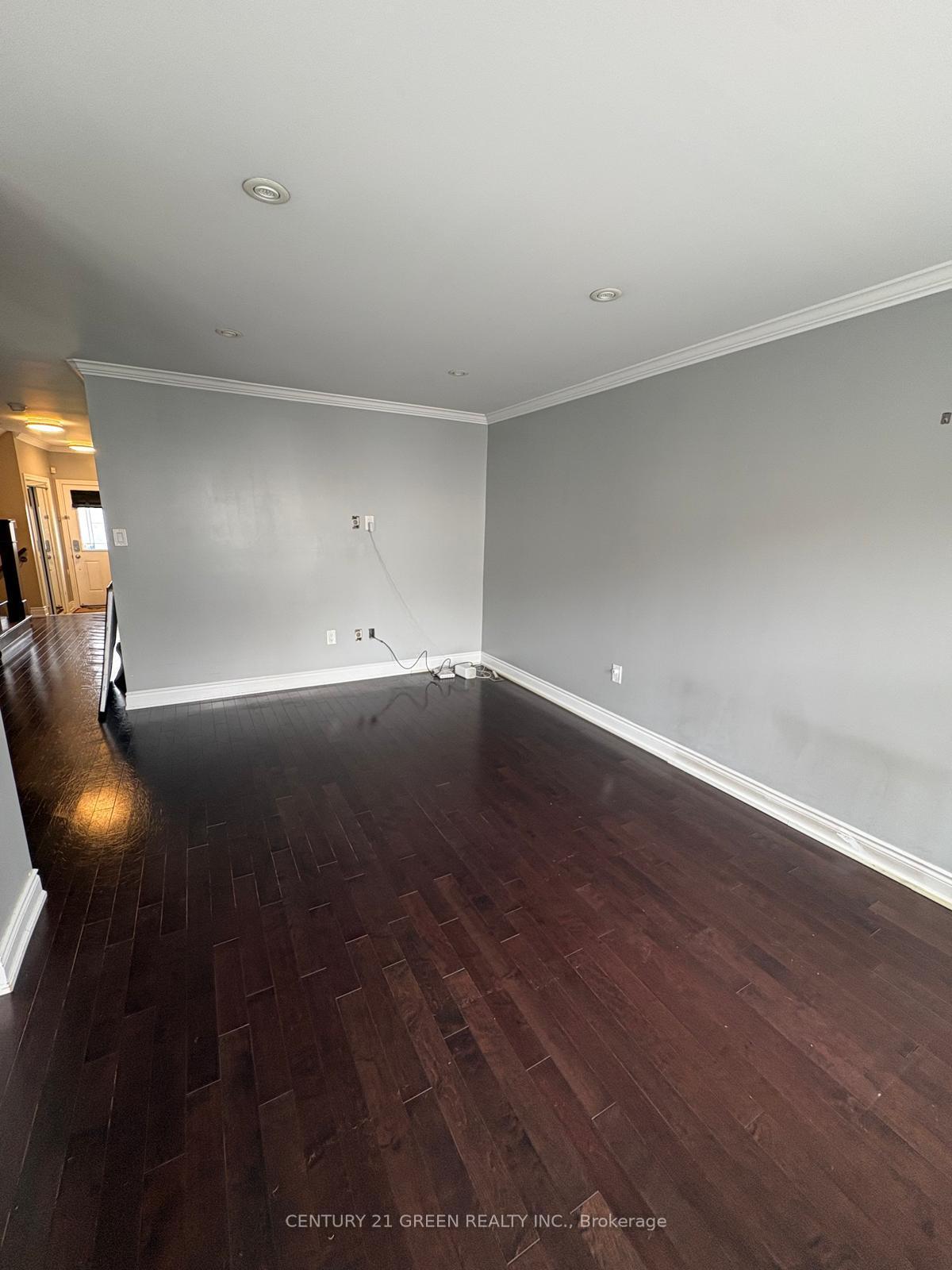 Photo 8 of 1841 Liatris Drive, Pickering, Duffin Heights — HOMEH