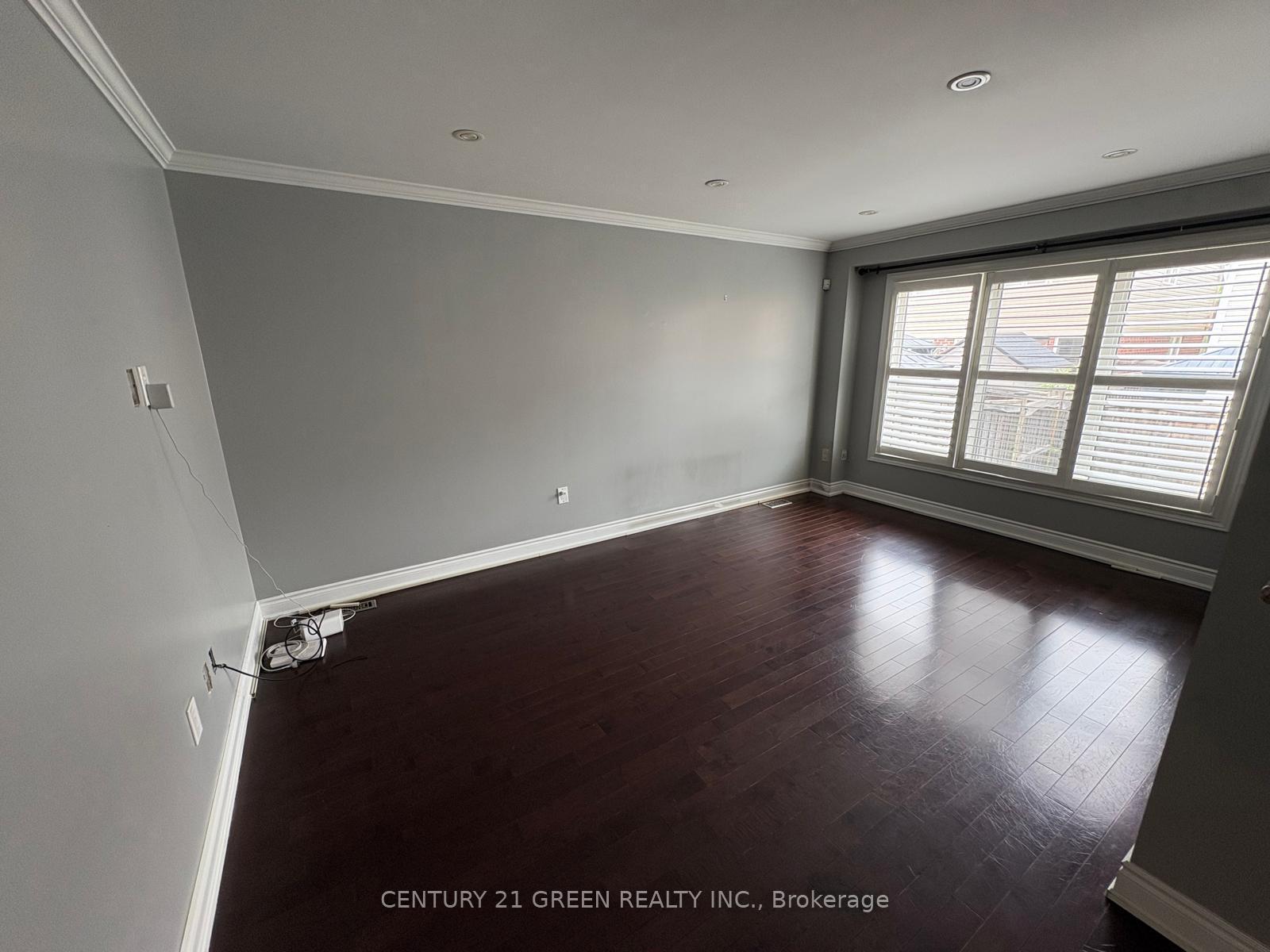 Photo 9 of 1841 Liatris Drive, Pickering, Duffin Heights — HOMEH