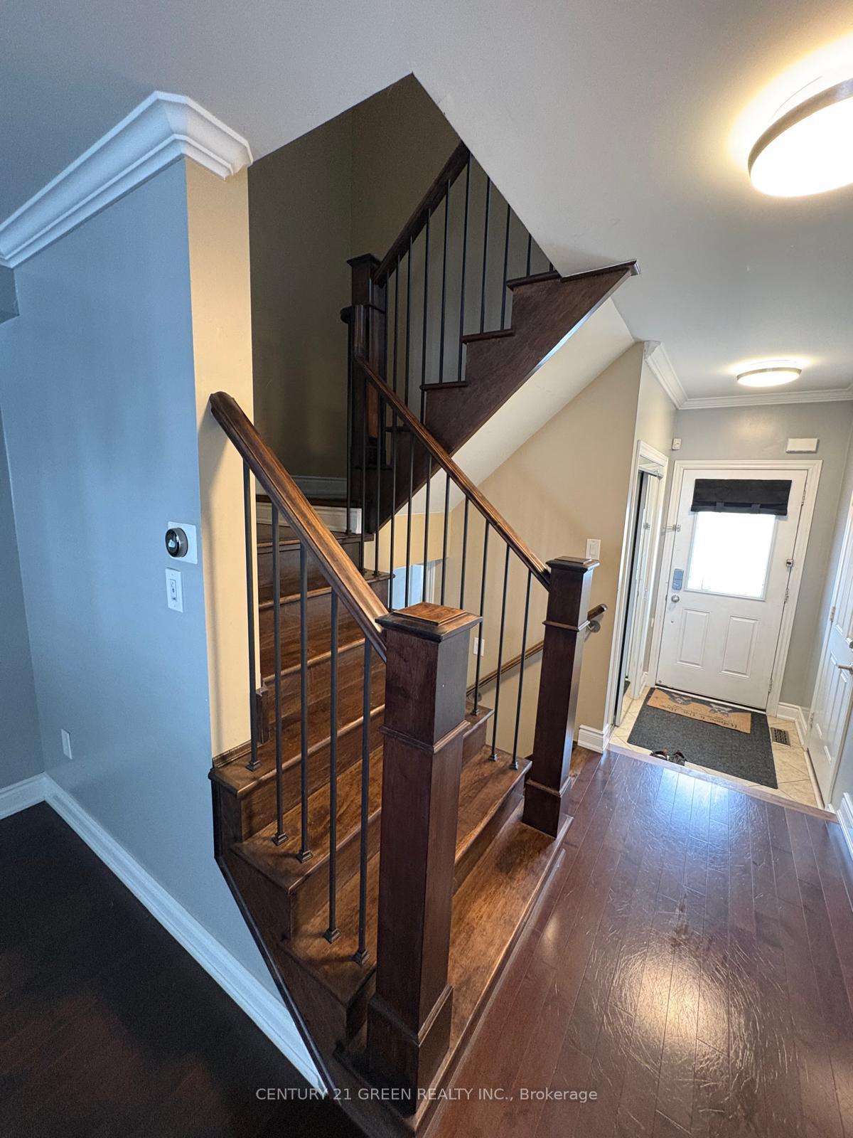 Photo 10 of 1841 Liatris Drive, Pickering, Duffin Heights — HOMEH
