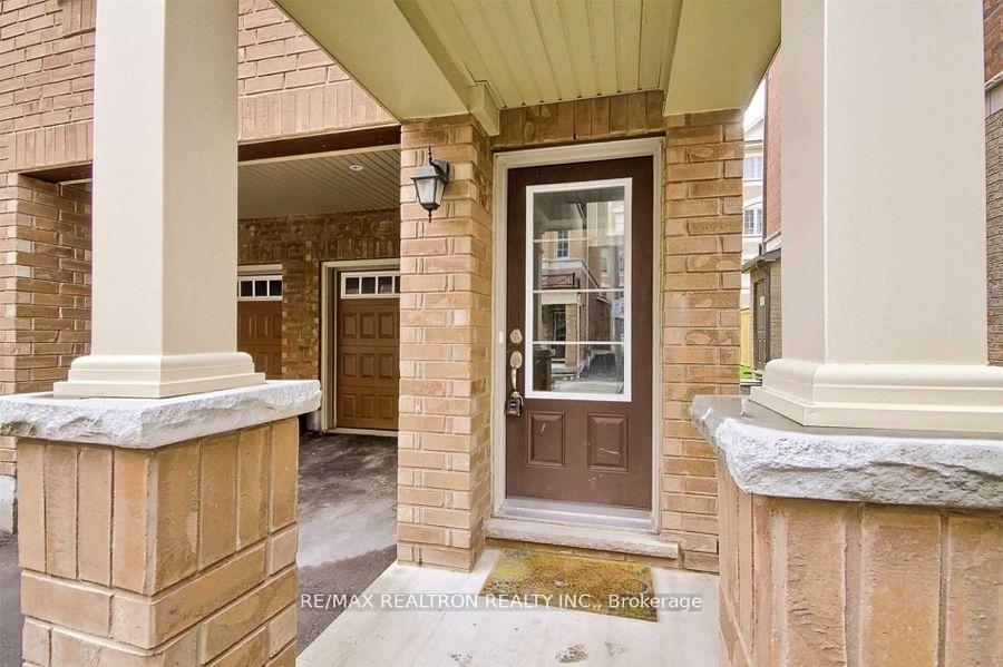Photo 3 of Unit 457, 37 Filly Path N, Oshawa, Windfields — HOMEH