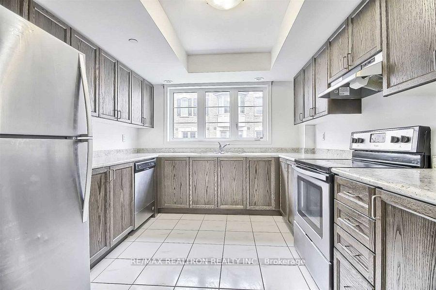 Photo 8 of Unit 457, 37 Filly Path N, Oshawa, Windfields — HOMEH