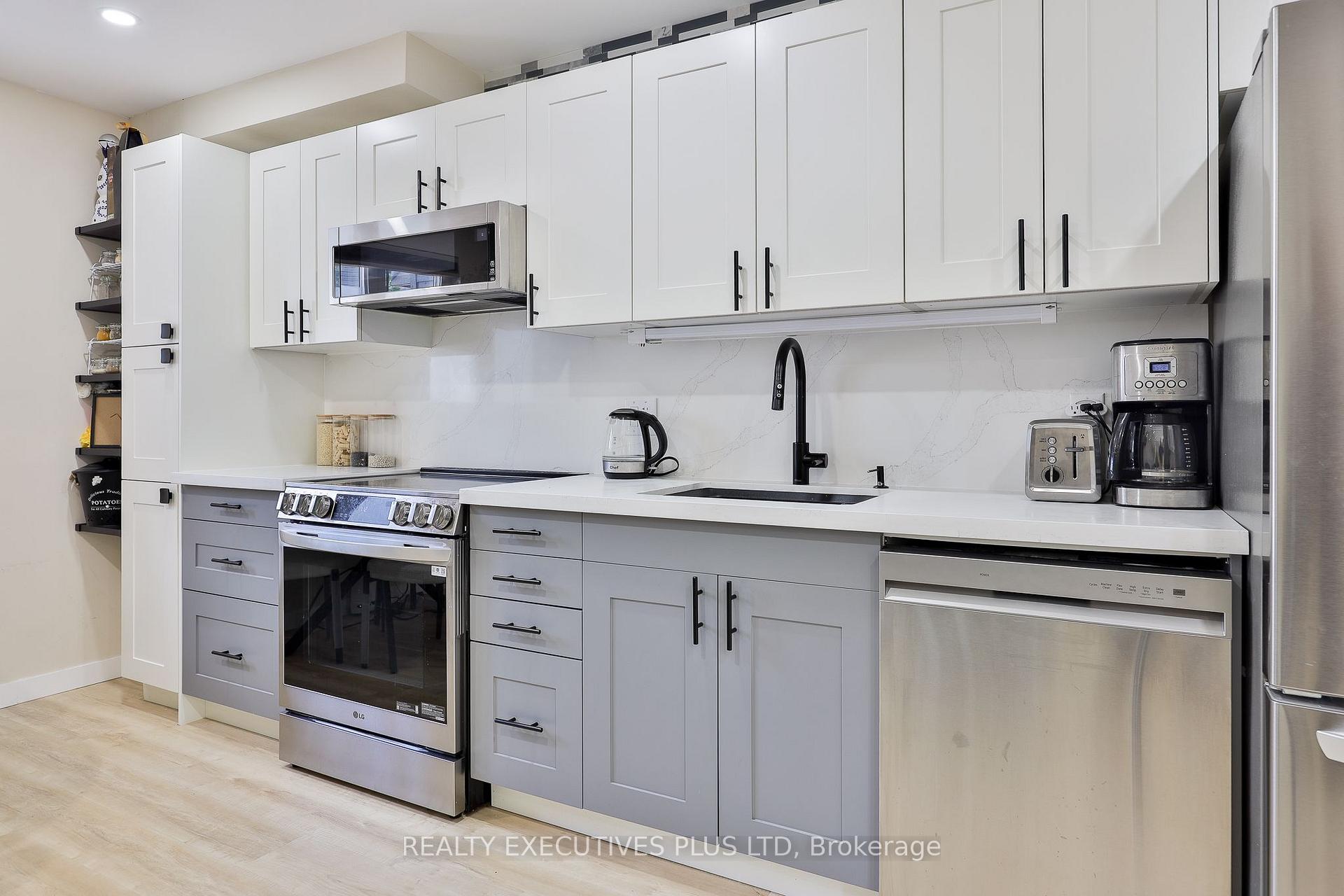 Photo 4 of Unit Laneway, 199 Beech Avenue, Toronto, The Beaches — HOMEH