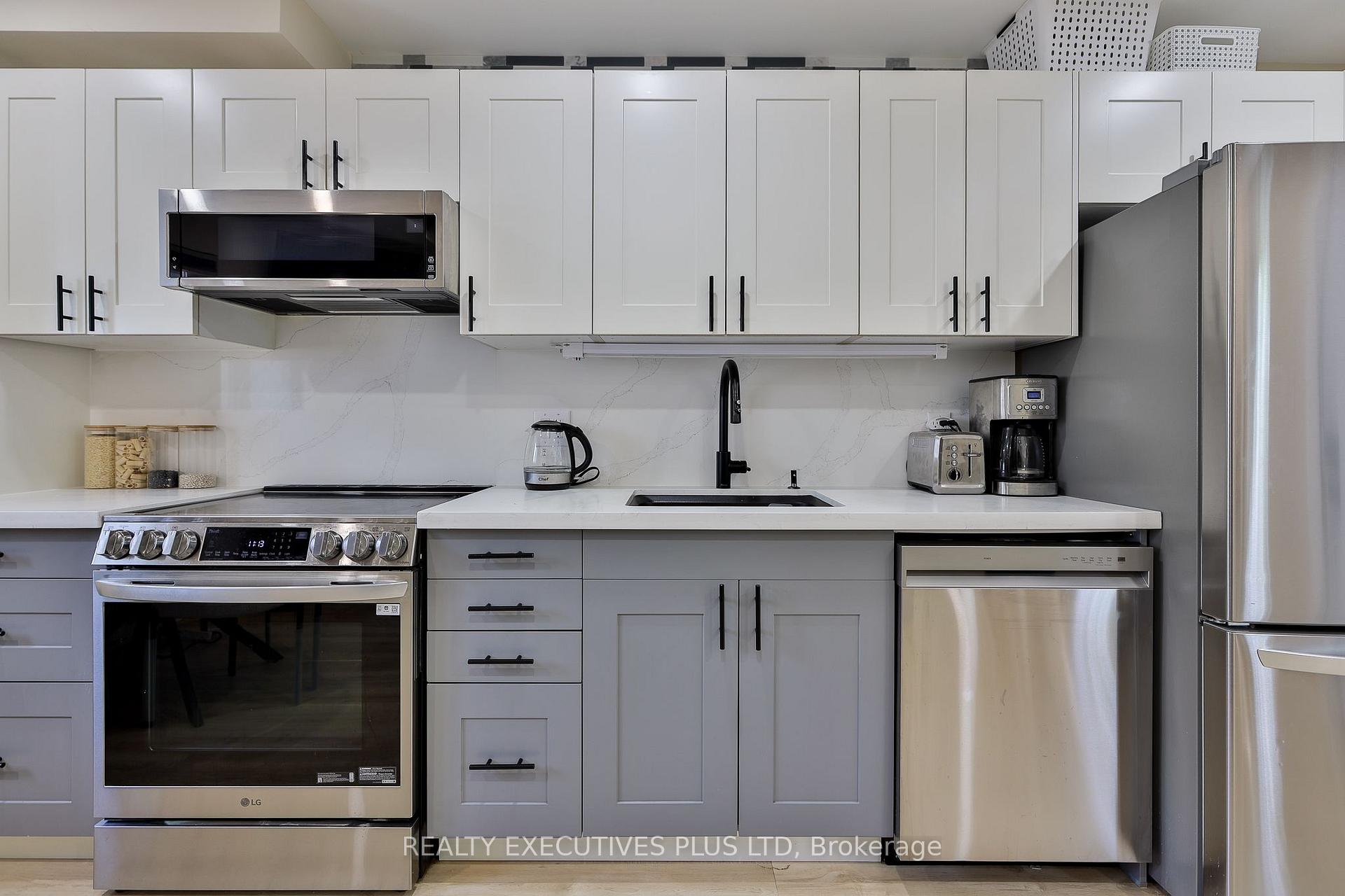 Photo 6 of Unit Laneway, 199 Beech Avenue, Toronto, The Beaches — HOMEH