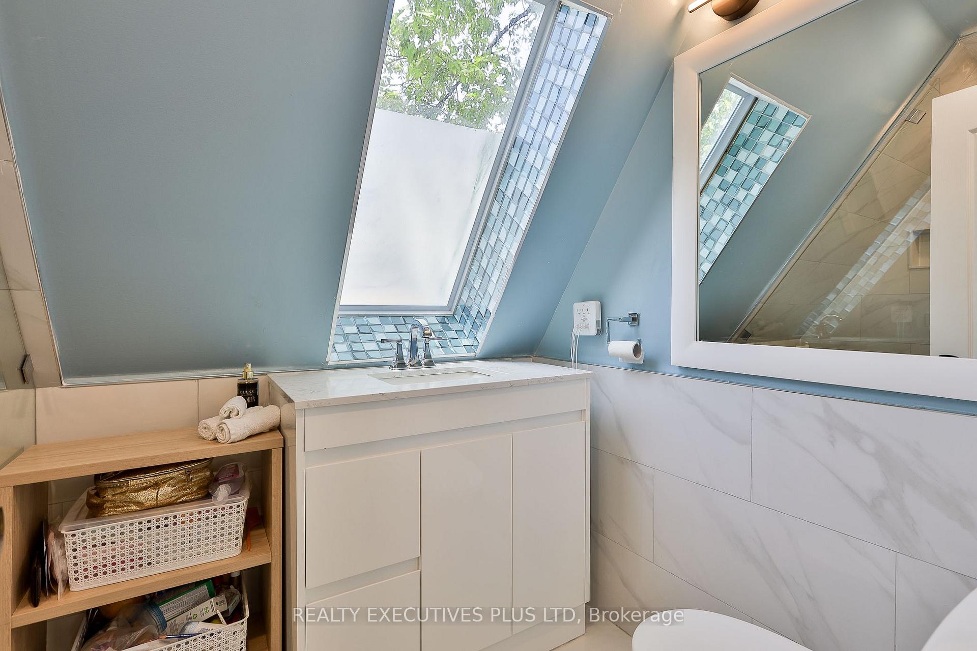 Photo 30 of Unit Laneway, 199 Beech Avenue, Toronto, The Beaches — HOMEH