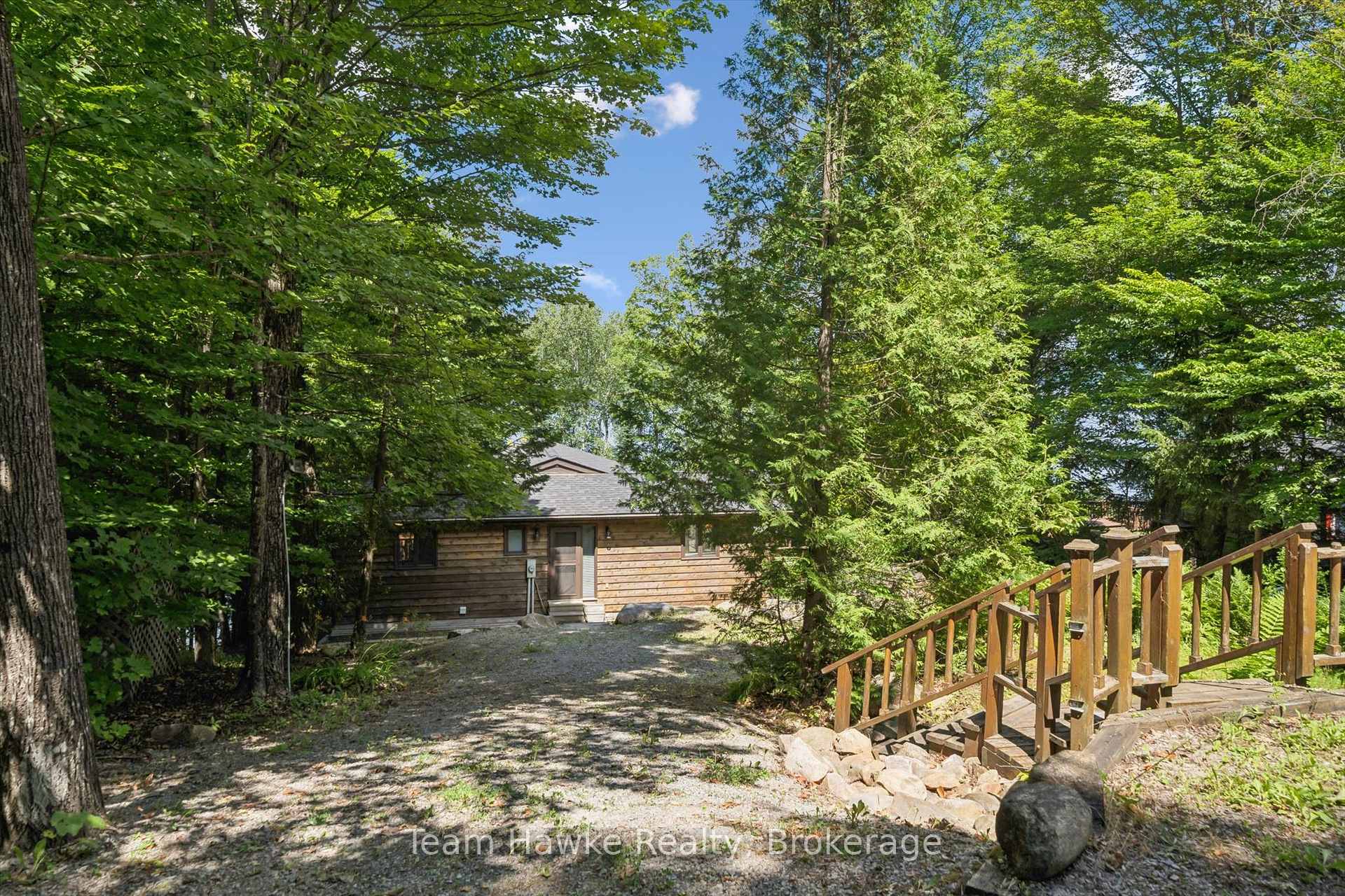 Photo 6 of 3359 Maple Ridge Road, Algonquin Highlands, McClintock — HOMEH
