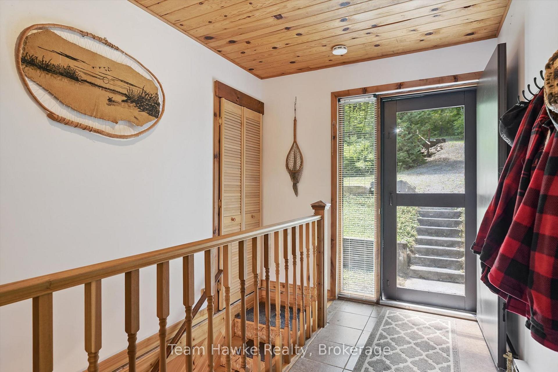 Photo 8 of 3359 Maple Ridge Road, Algonquin Highlands, McClintock — HOMEH