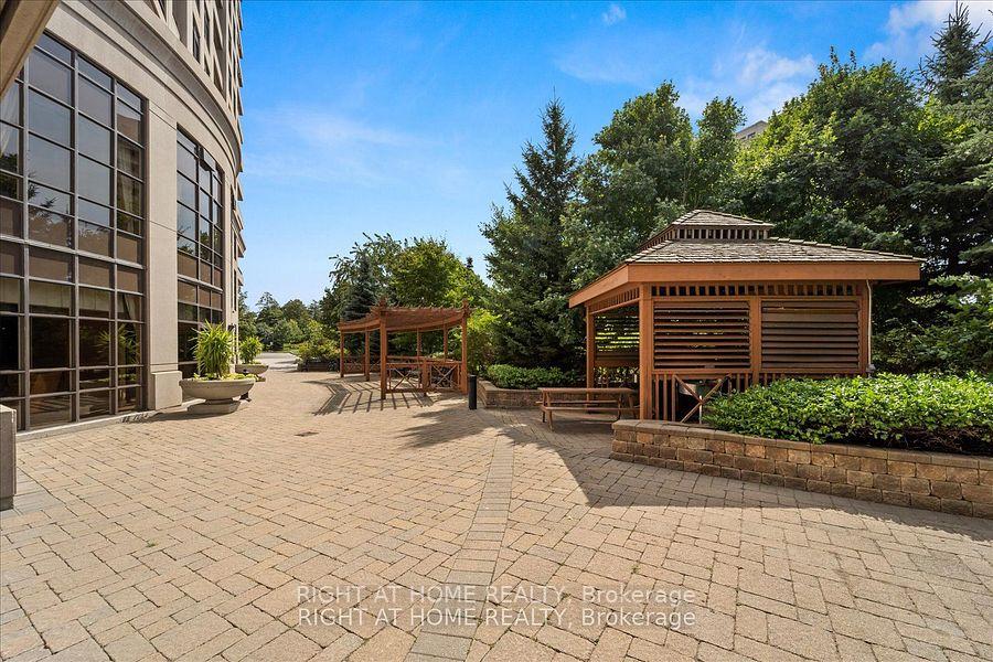 Photo 3 of Unit 214, 9235 Jane Street, Vaughan, Maple — HOMEH