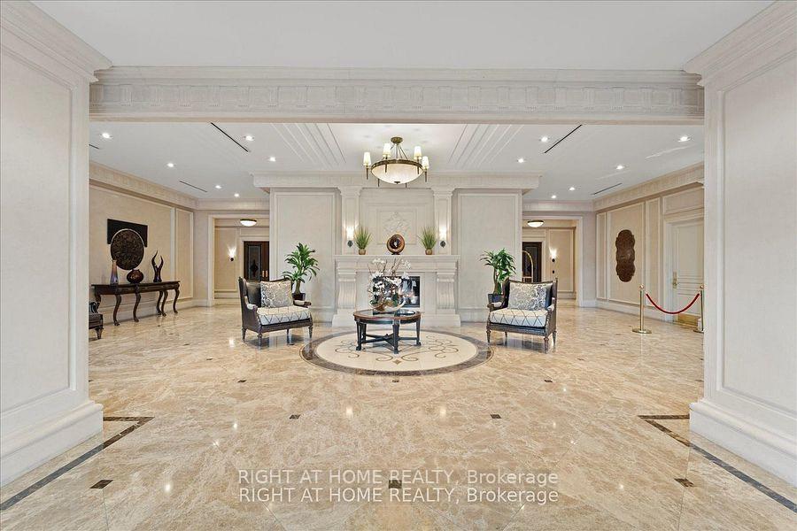 Photo 4 of Unit 214, 9235 Jane Street, Vaughan, Maple — HOMEH