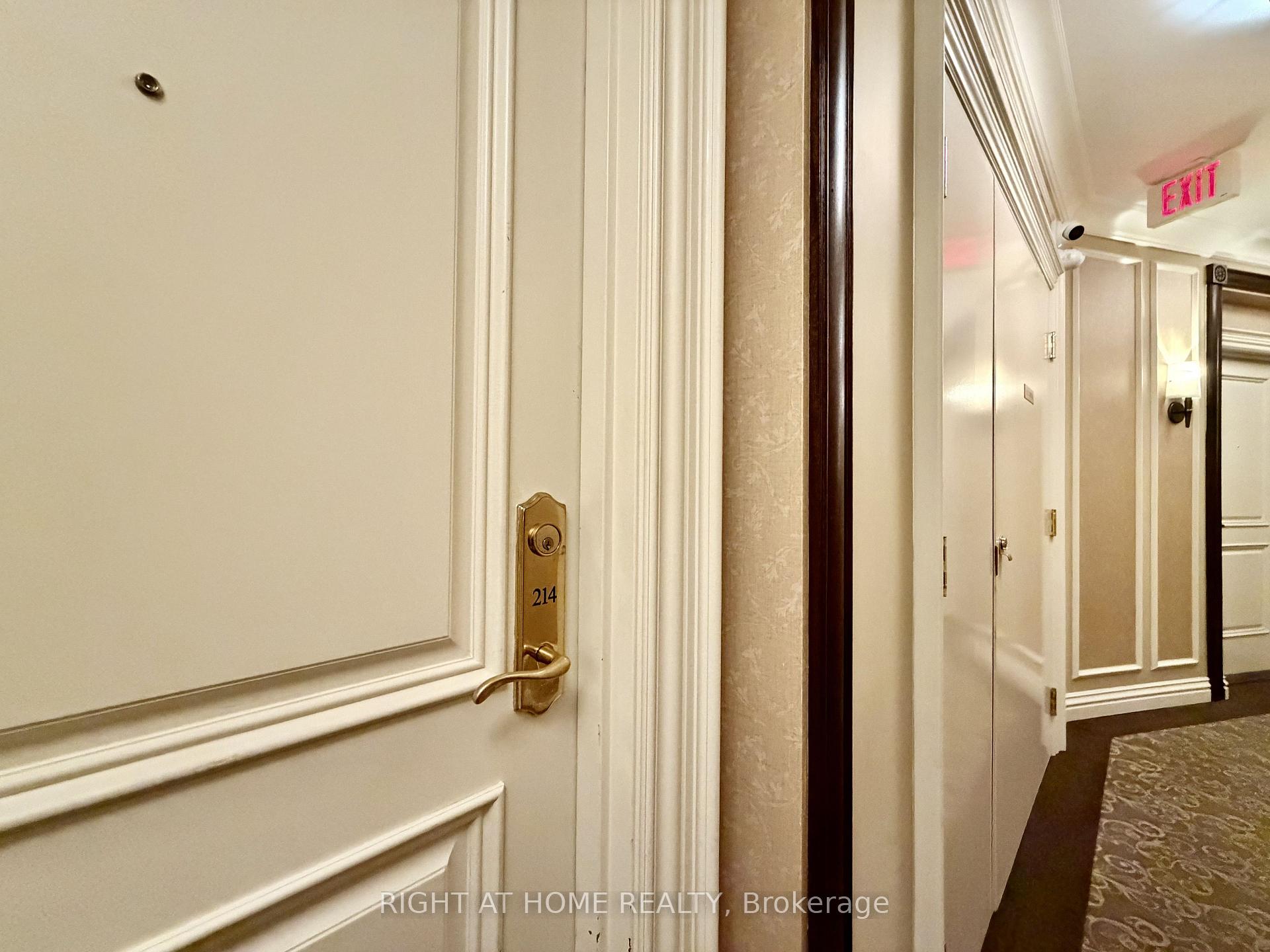 Photo 5 of Unit 214, 9235 Jane Street, Vaughan, Maple — HOMEH