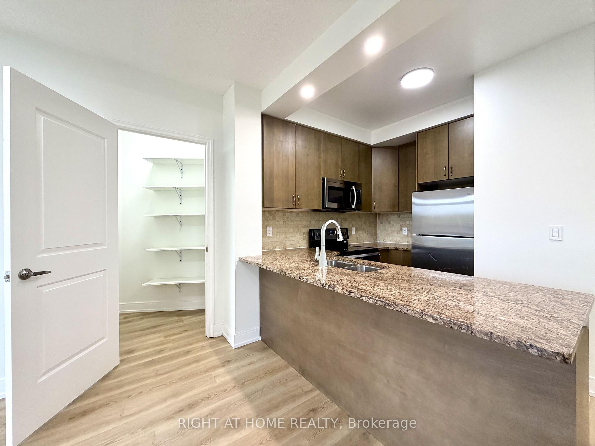 Photo 12 of Unit 214, 9235 Jane Street, Vaughan, Maple — HOMEH