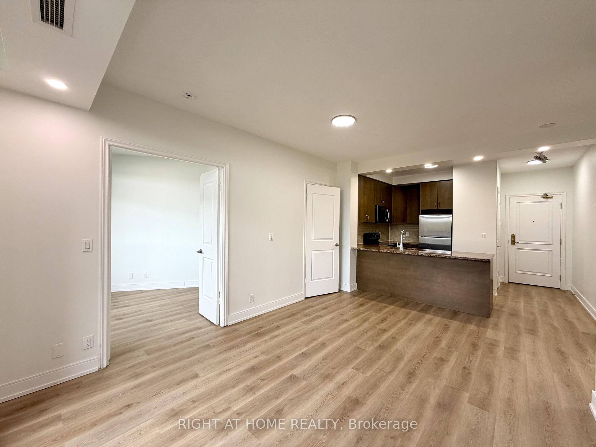 Photo 13 of Unit 214, 9235 Jane Street, Vaughan, Maple — HOMEH