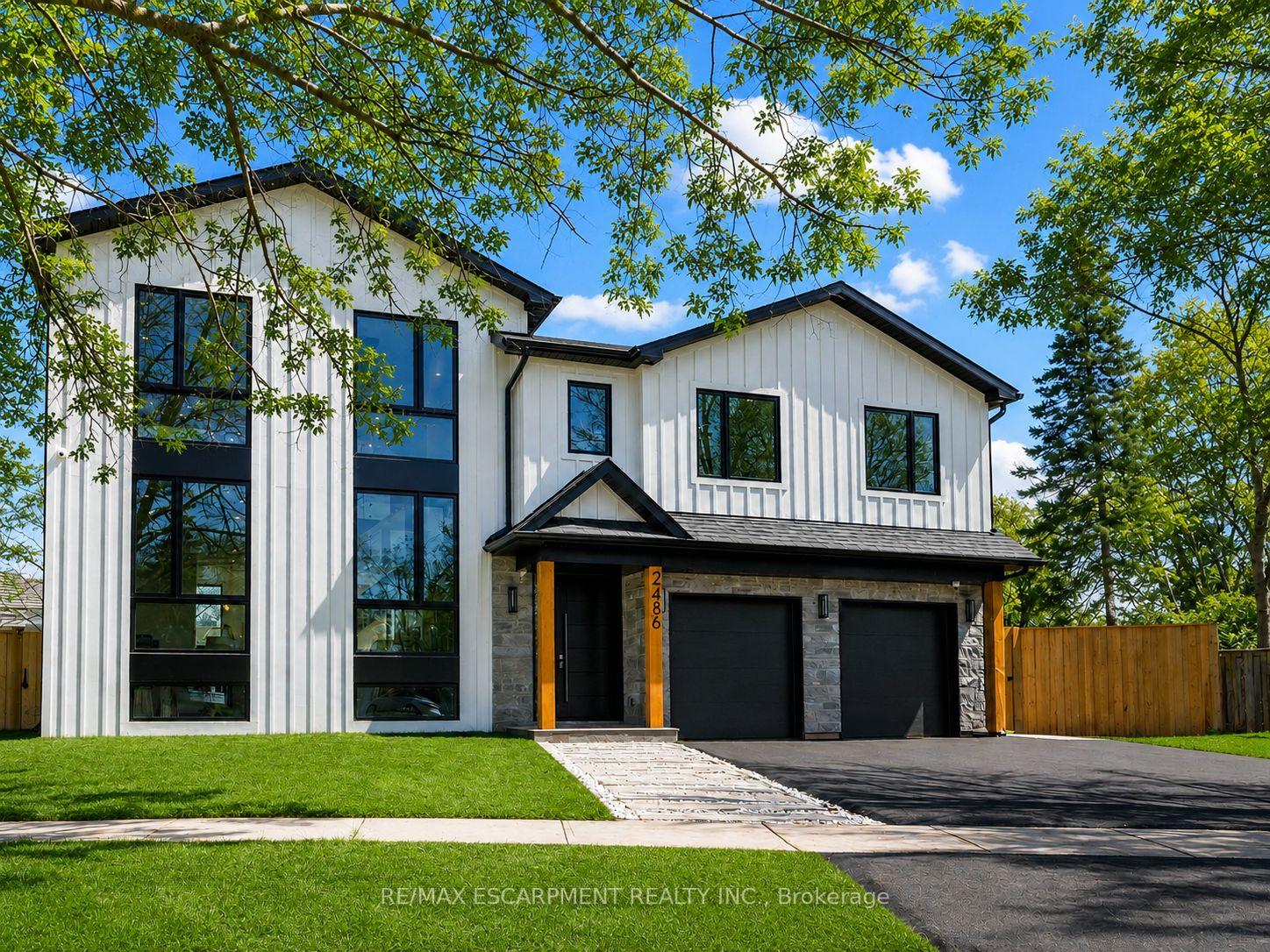 Photo 4 of 2488 Bridge Road, Oakville, West — HOMEH