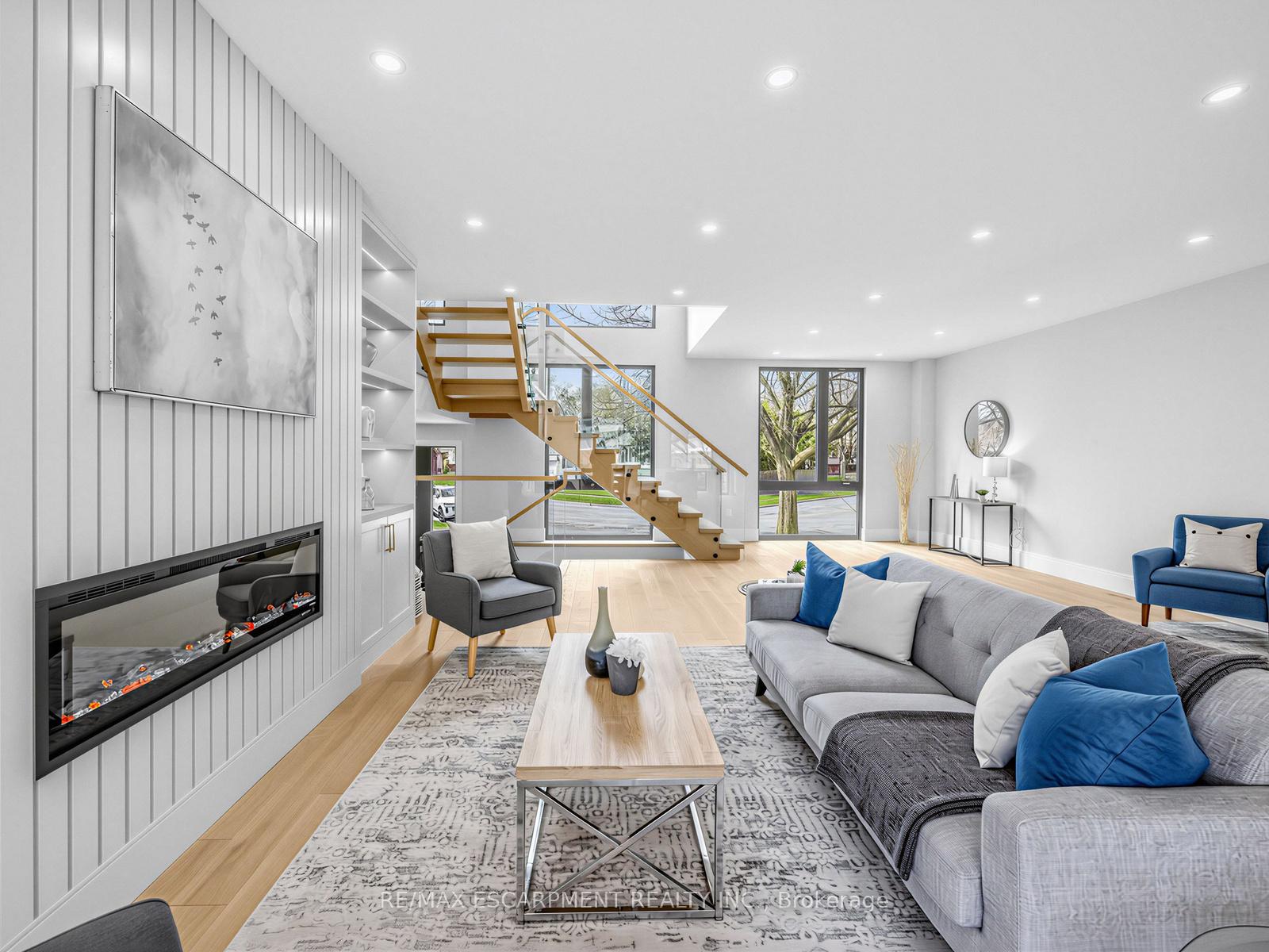 Photo 9 of 2488 Bridge Road, Oakville, West — HOMEH