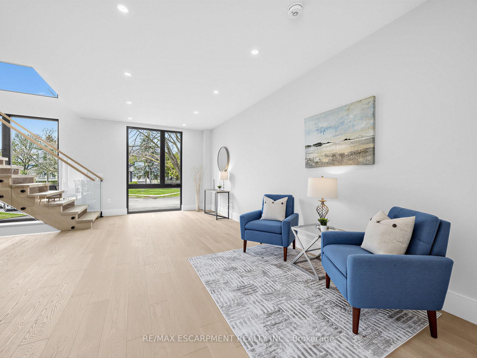 Photo 10 of 2488 Bridge Road, Oakville, West — HOMEH