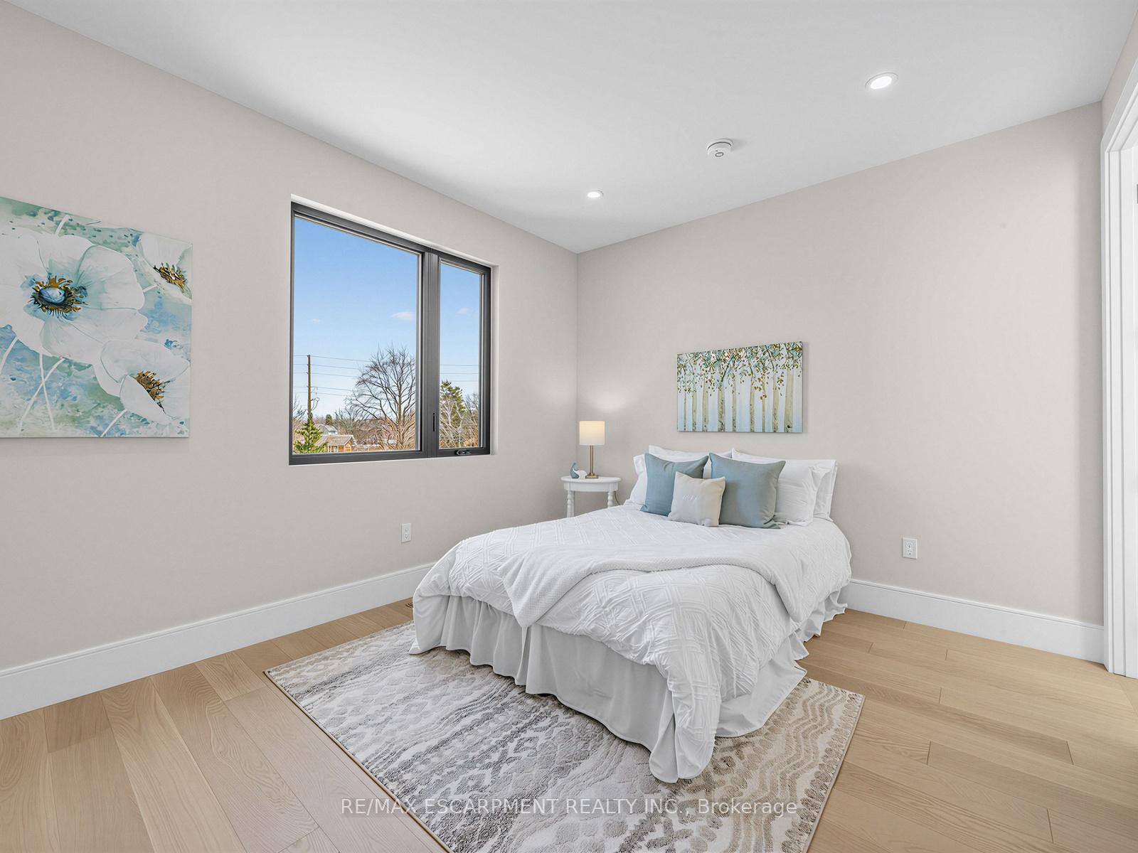 Photo 31 of 2488 Bridge Road, Oakville, West — HOMEH