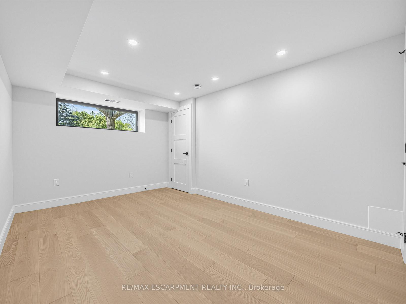 Photo 35 of 2488 Bridge Road, Oakville, West — HOMEH