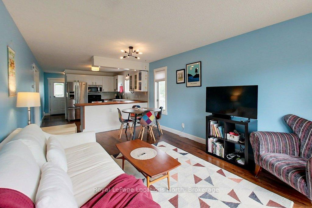 Photo 16 of 642 Spruce Street, Collingwood — HOMEH