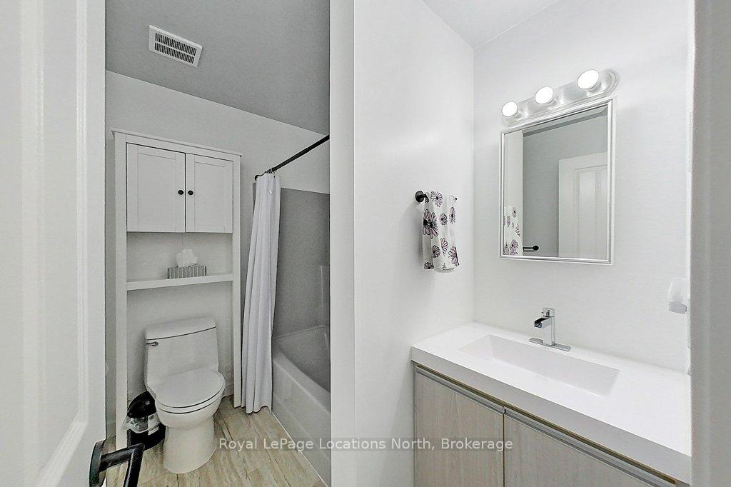 Photo 20 of 642 Spruce Street, Collingwood — HOMEH