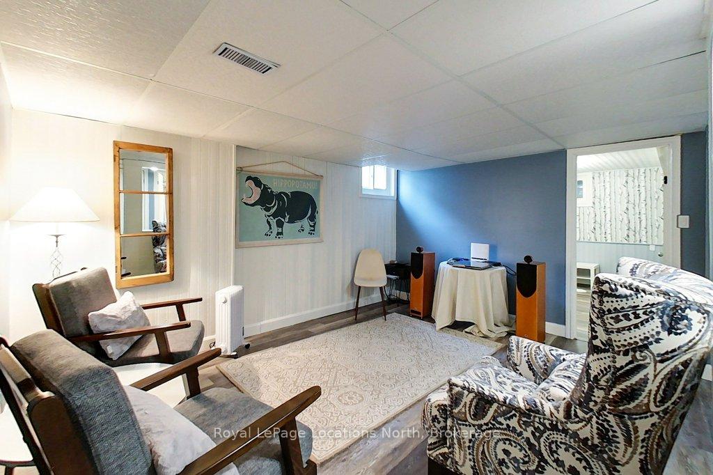 Photo 22 of 642 Spruce Street, Collingwood — HOMEH