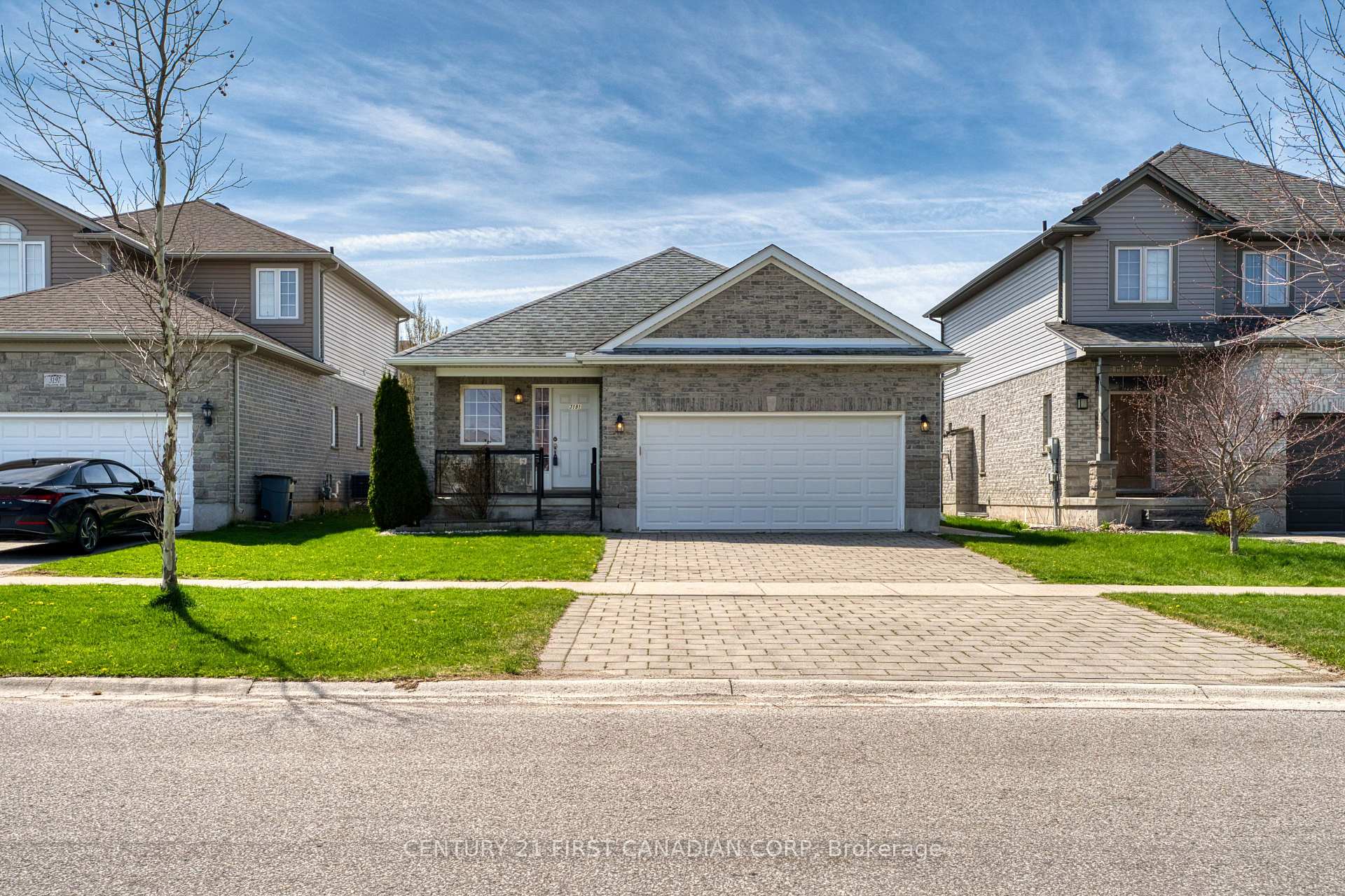 Photo 5 of 3191 Singleton Avenue, London, South W — HOMEH
