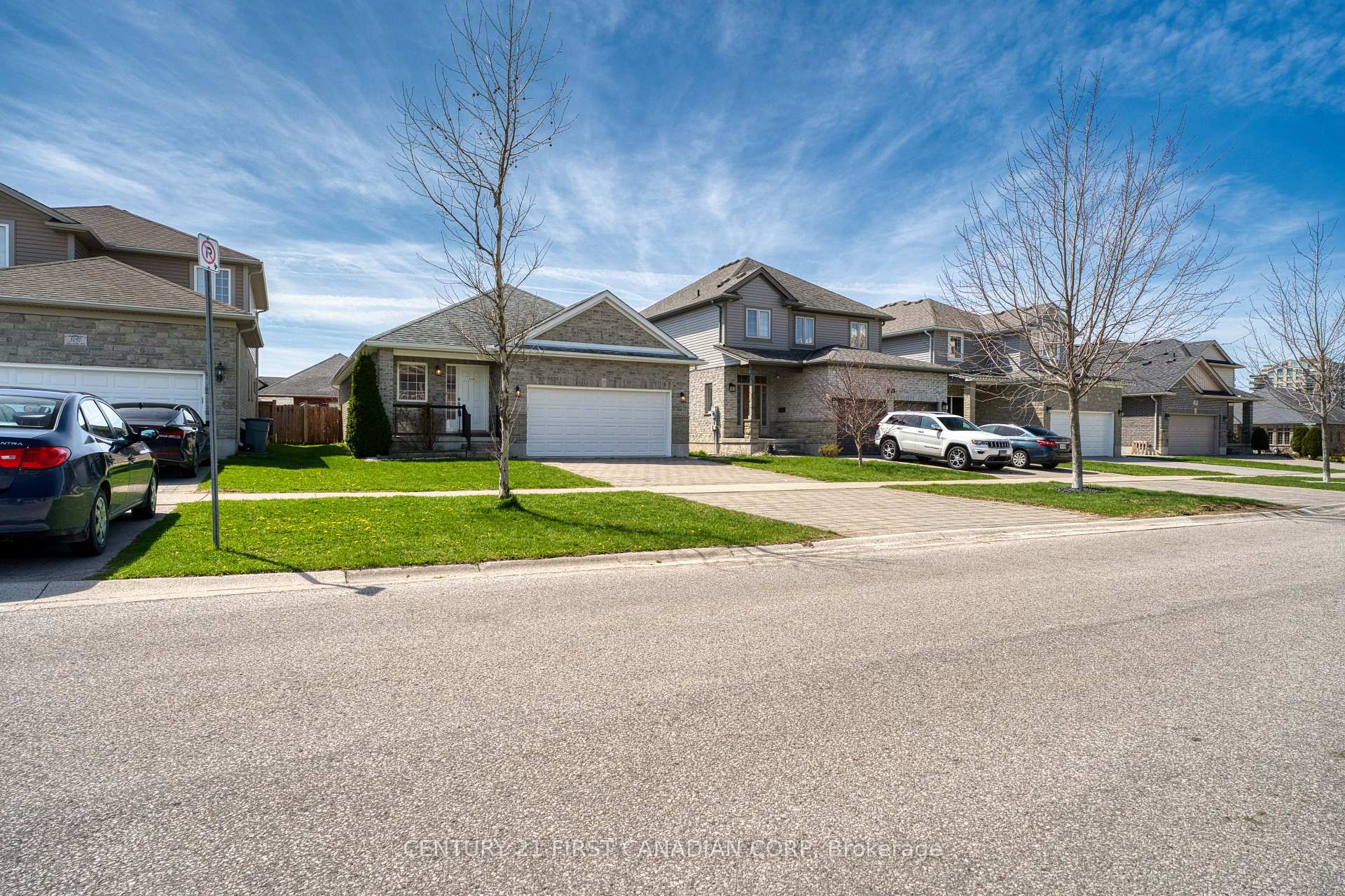 Photo 6 of 3191 Singleton Avenue, London, South W — HOMEH