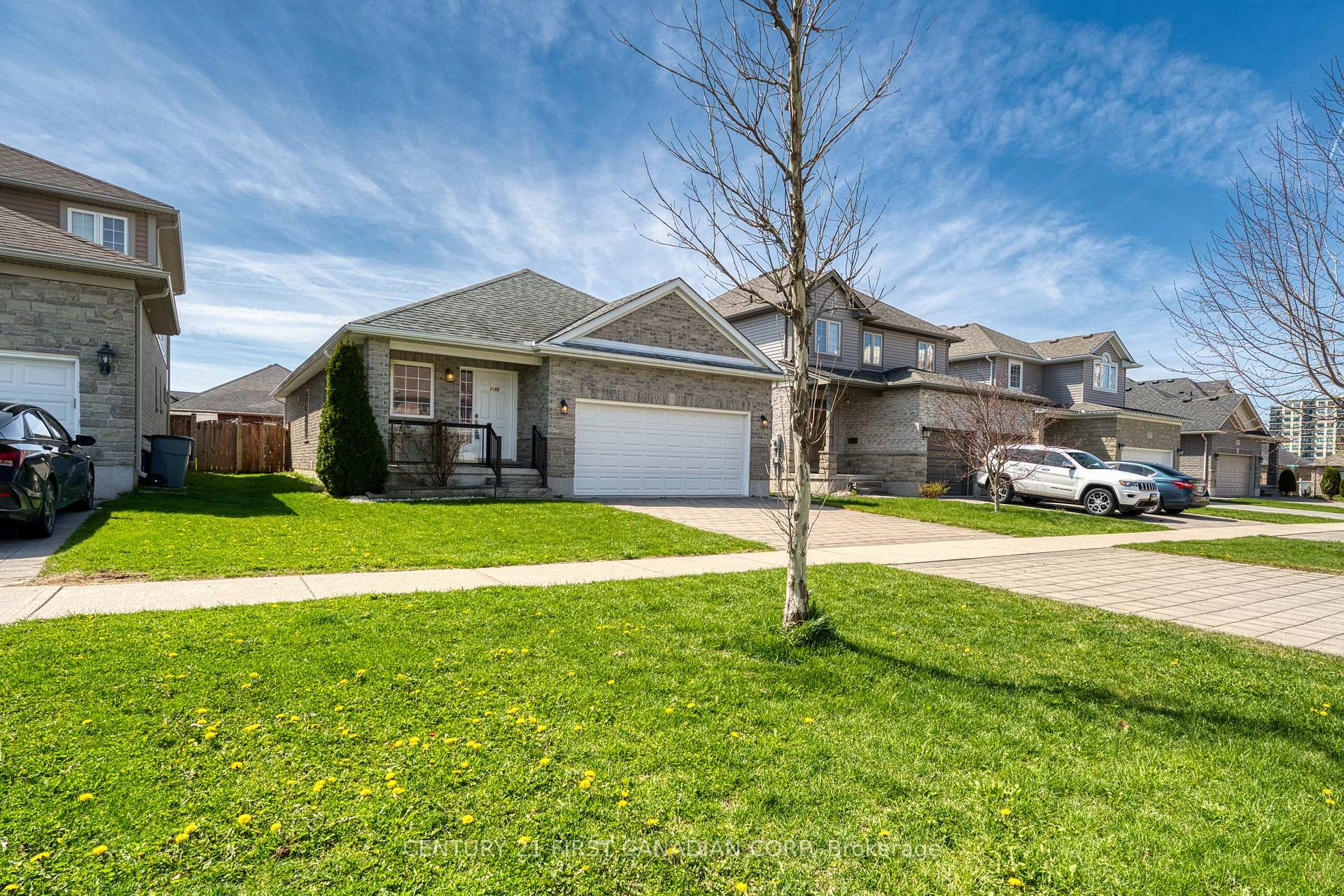 Photo 7 of 3191 Singleton Avenue, London, South W — HOMEH