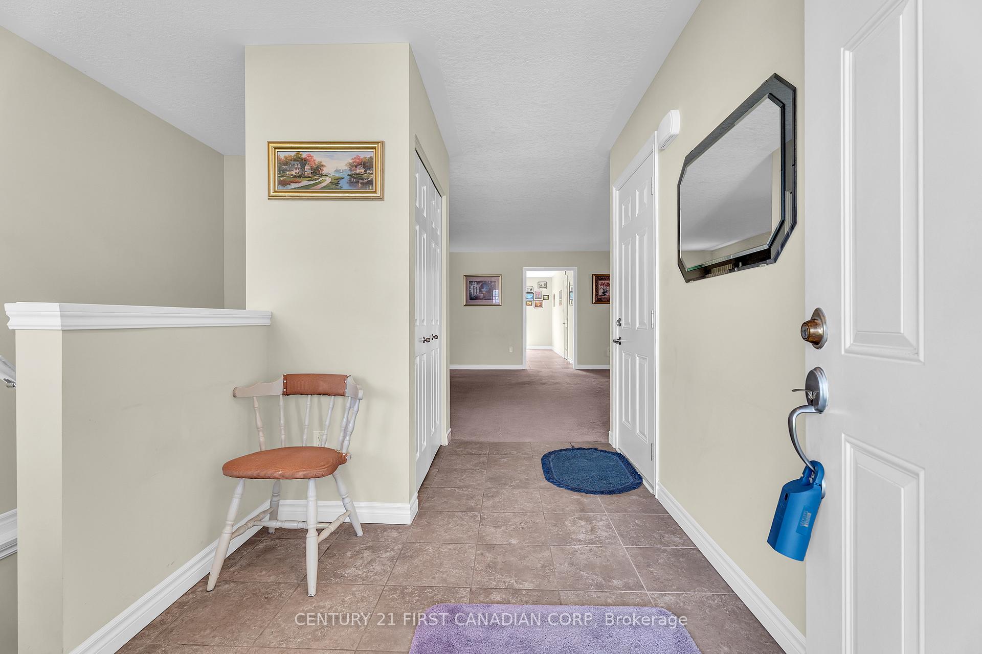 Photo 9 of 3191 Singleton Avenue, London, South W — HOMEH