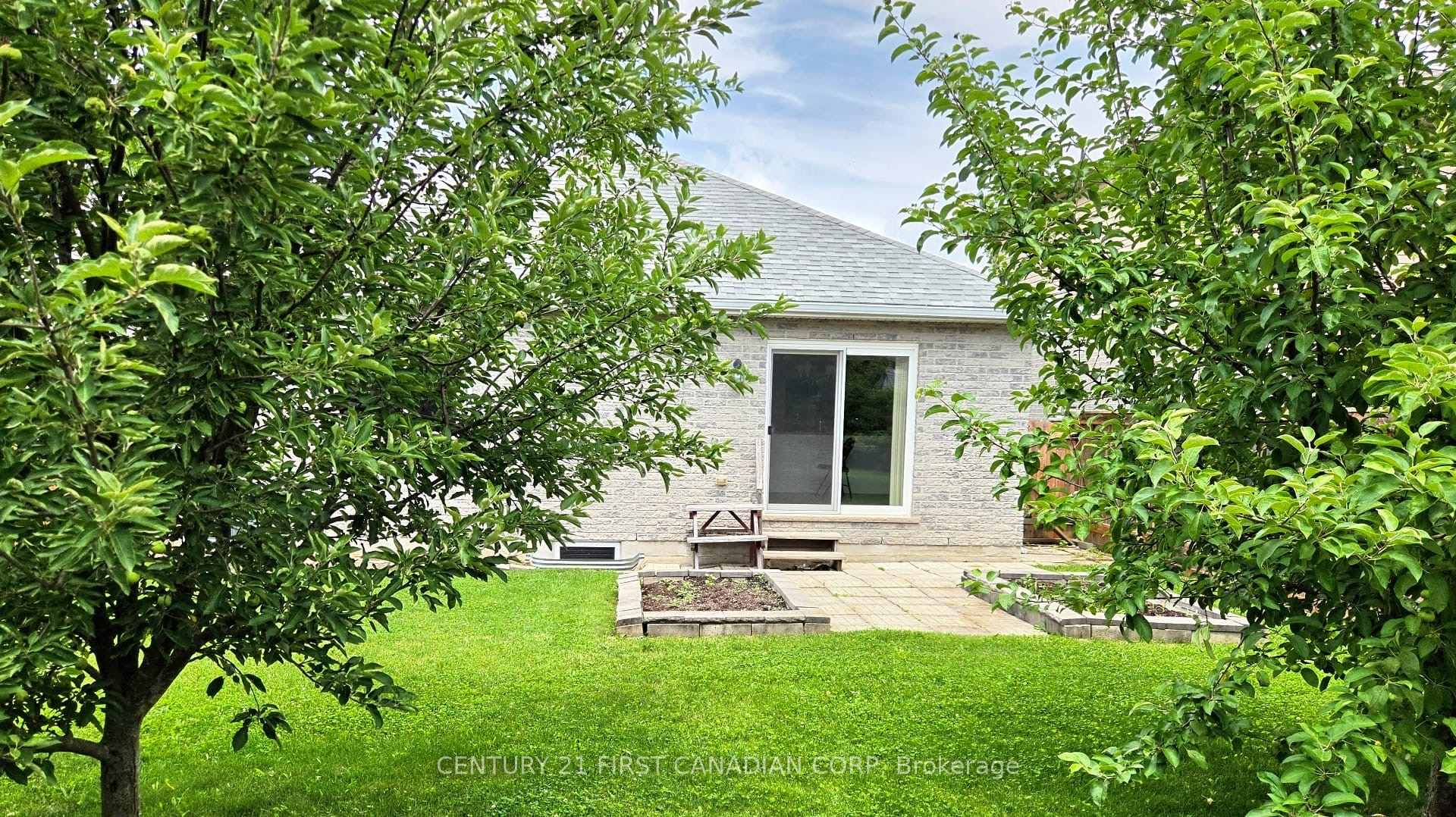 Photo 37 of 3191 Singleton Avenue, London, South W — HOMEH