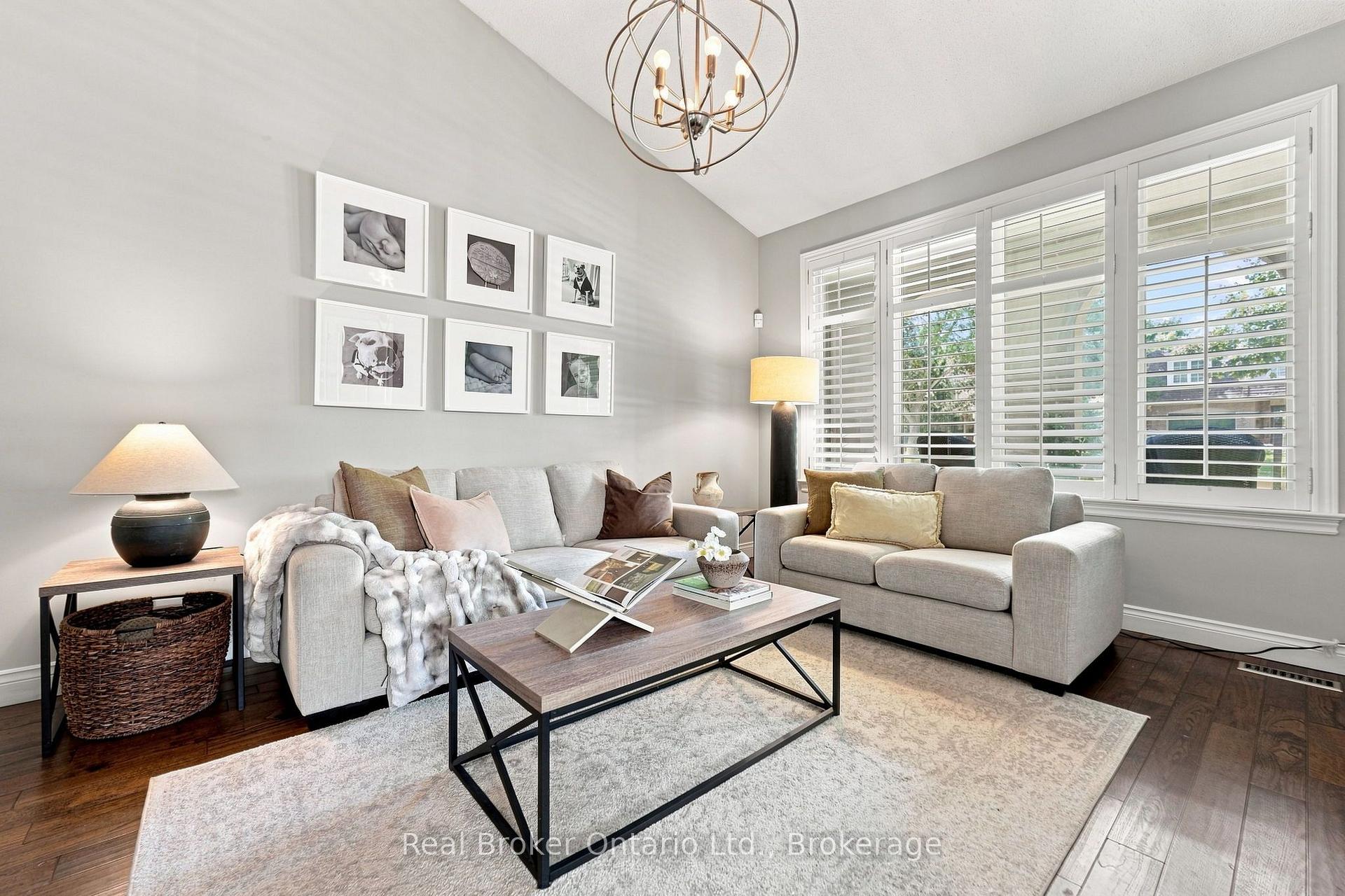 Photo 7 of 2086 Cavendish Drive, Burlington, Brant Hills — HOMEH