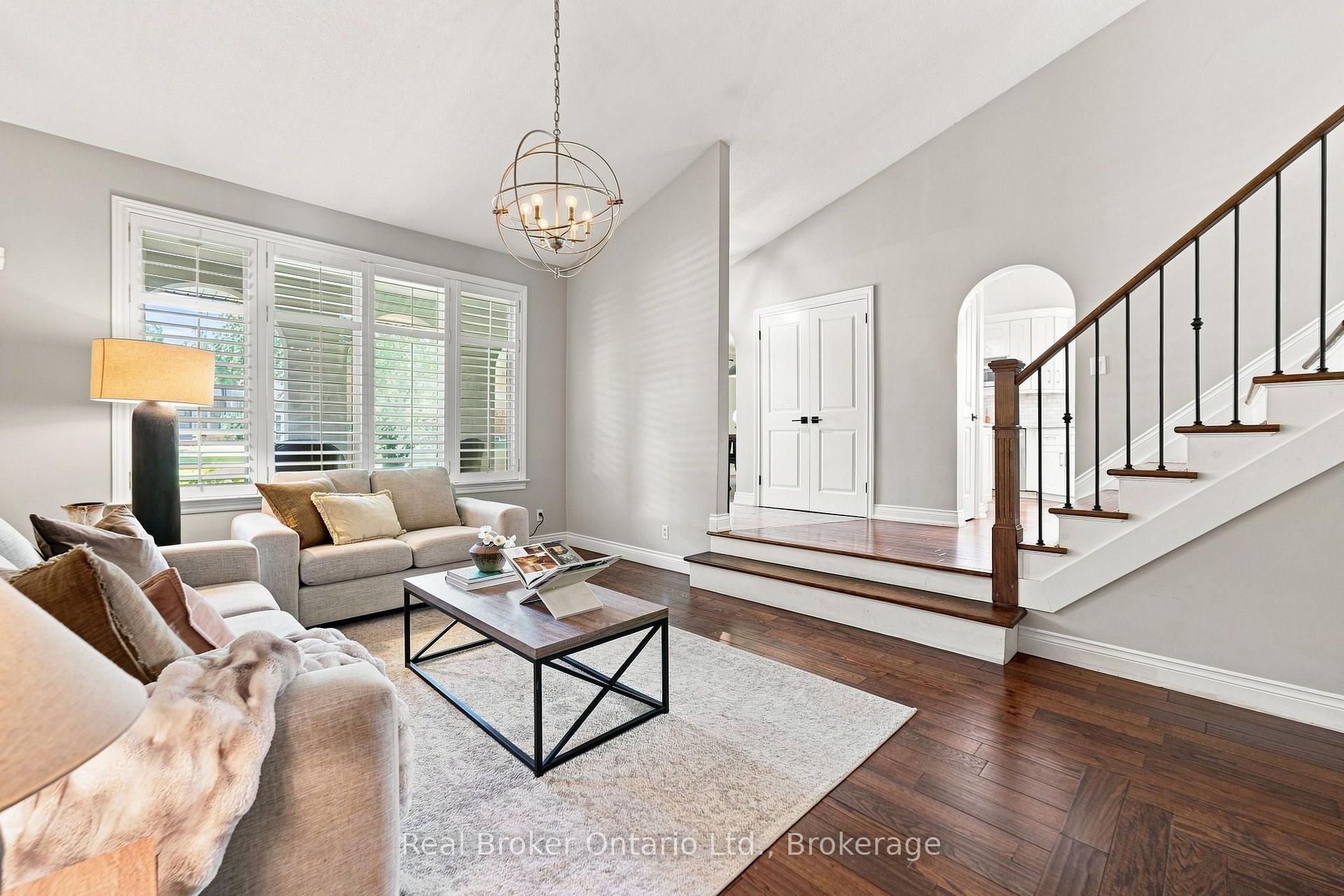 Photo 9 of 2086 Cavendish Drive, Burlington, Brant Hills — HOMEH