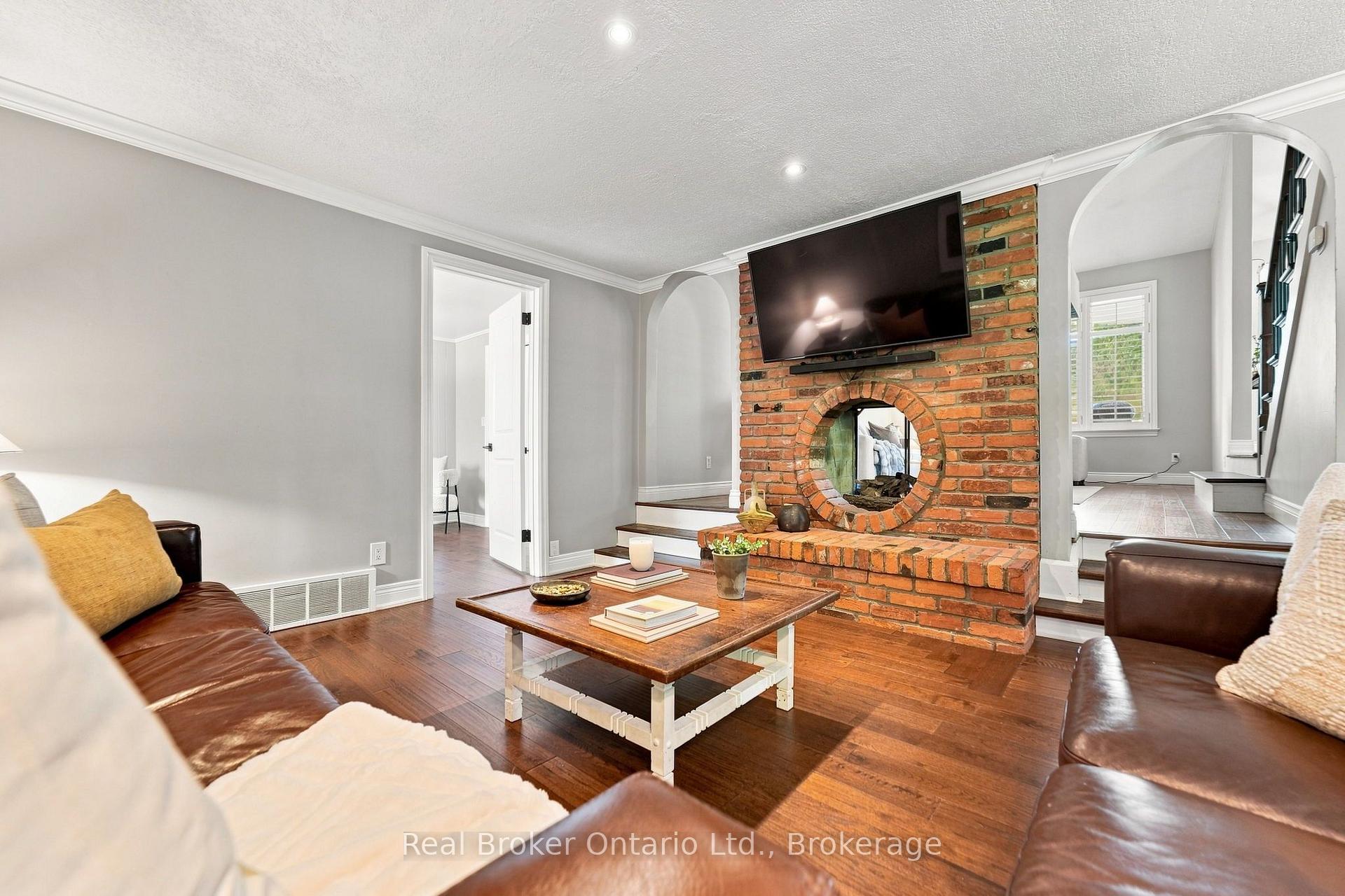 Photo 27 of 2086 Cavendish Drive, Burlington, Brant Hills — HOMEH