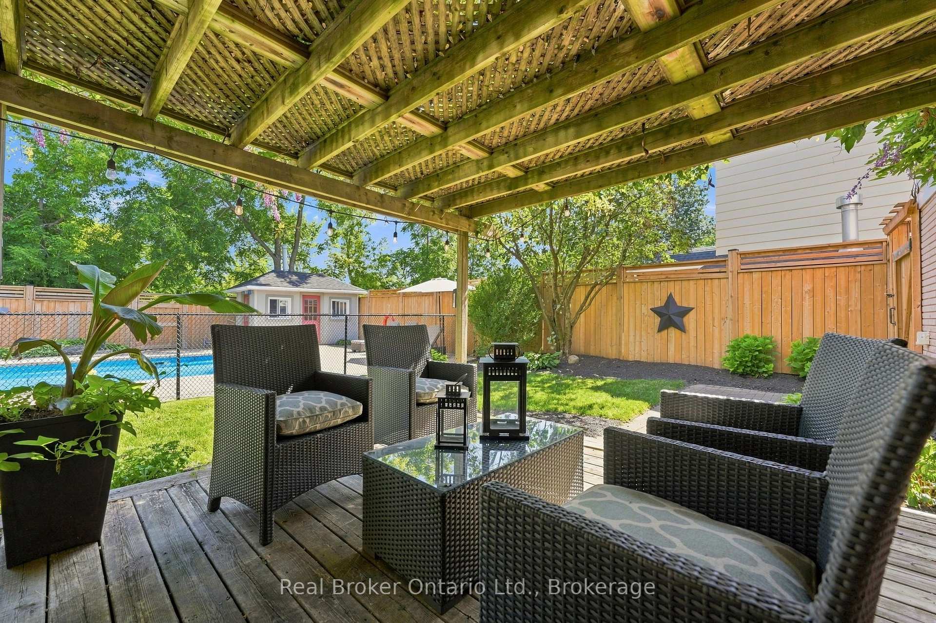 Photo 39 of 2086 Cavendish Drive, Burlington, Brant Hills — HOMEH
