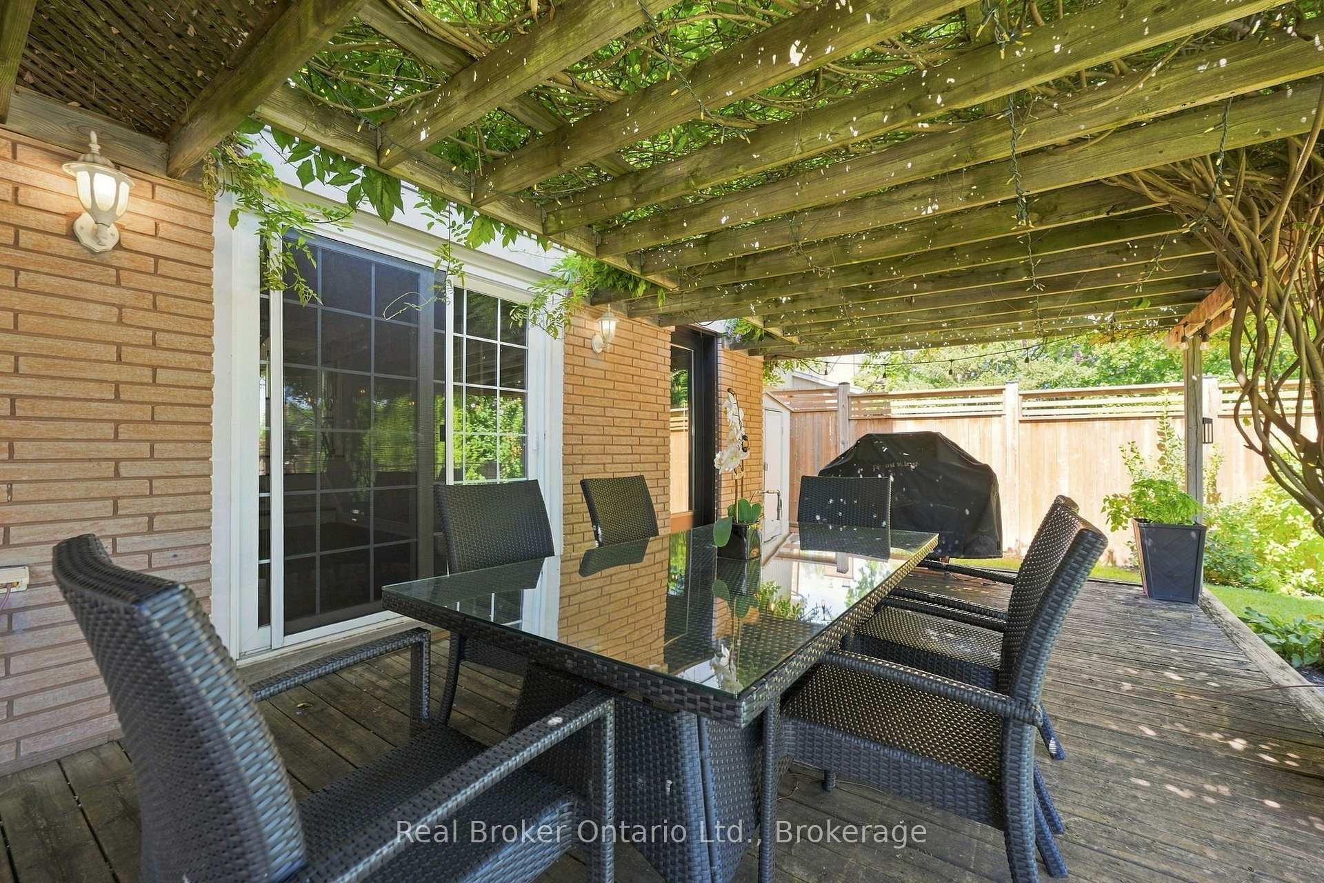 Photo 41 of 2086 Cavendish Drive, Burlington, Brant Hills — HOMEH