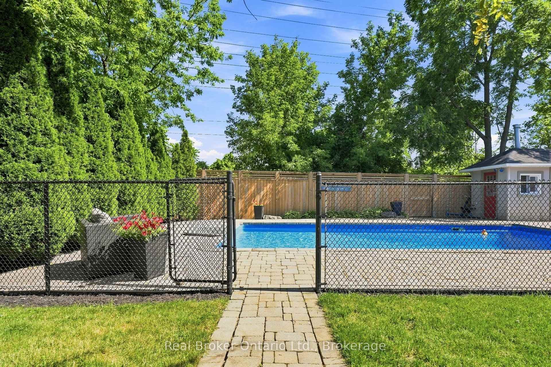 Photo 45 of 2086 Cavendish Drive, Burlington, Brant Hills — HOMEH
