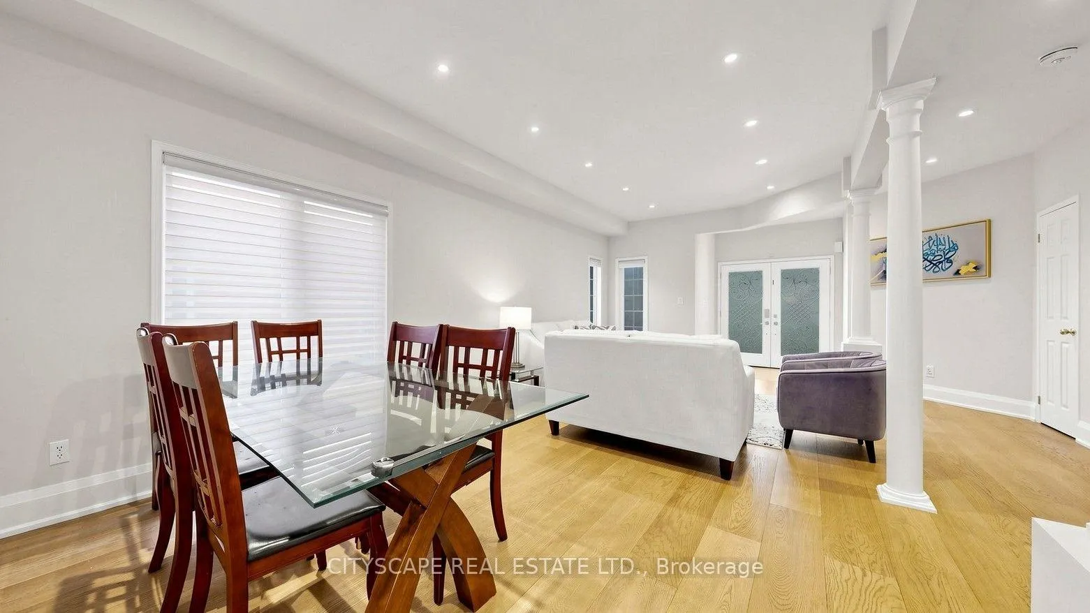 Photo 5 of 769 White Clover Way, Mississauga, East Credit — HOMEH