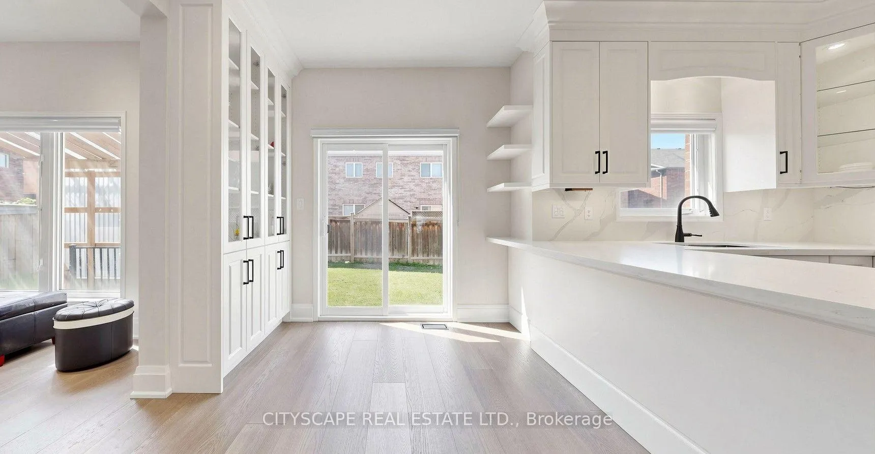 Photo 10 of 769 White Clover Way, Mississauga, East Credit — HOMEH