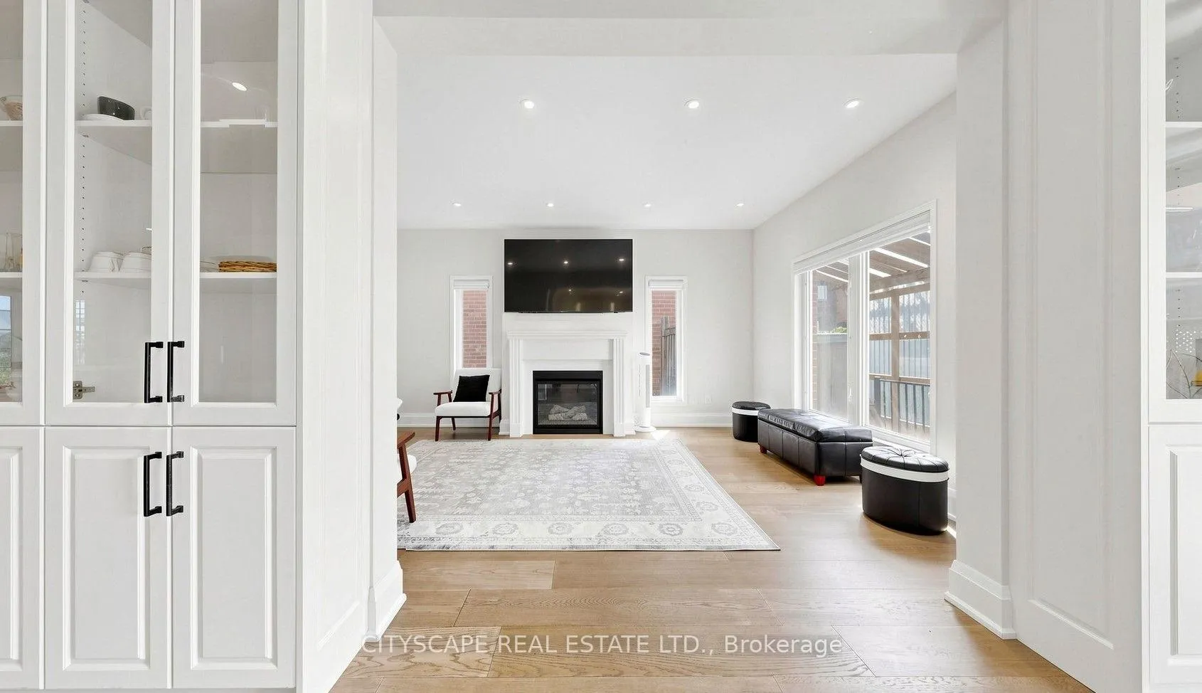 Photo 11 of 769 White Clover Way, Mississauga, East Credit — HOMEH