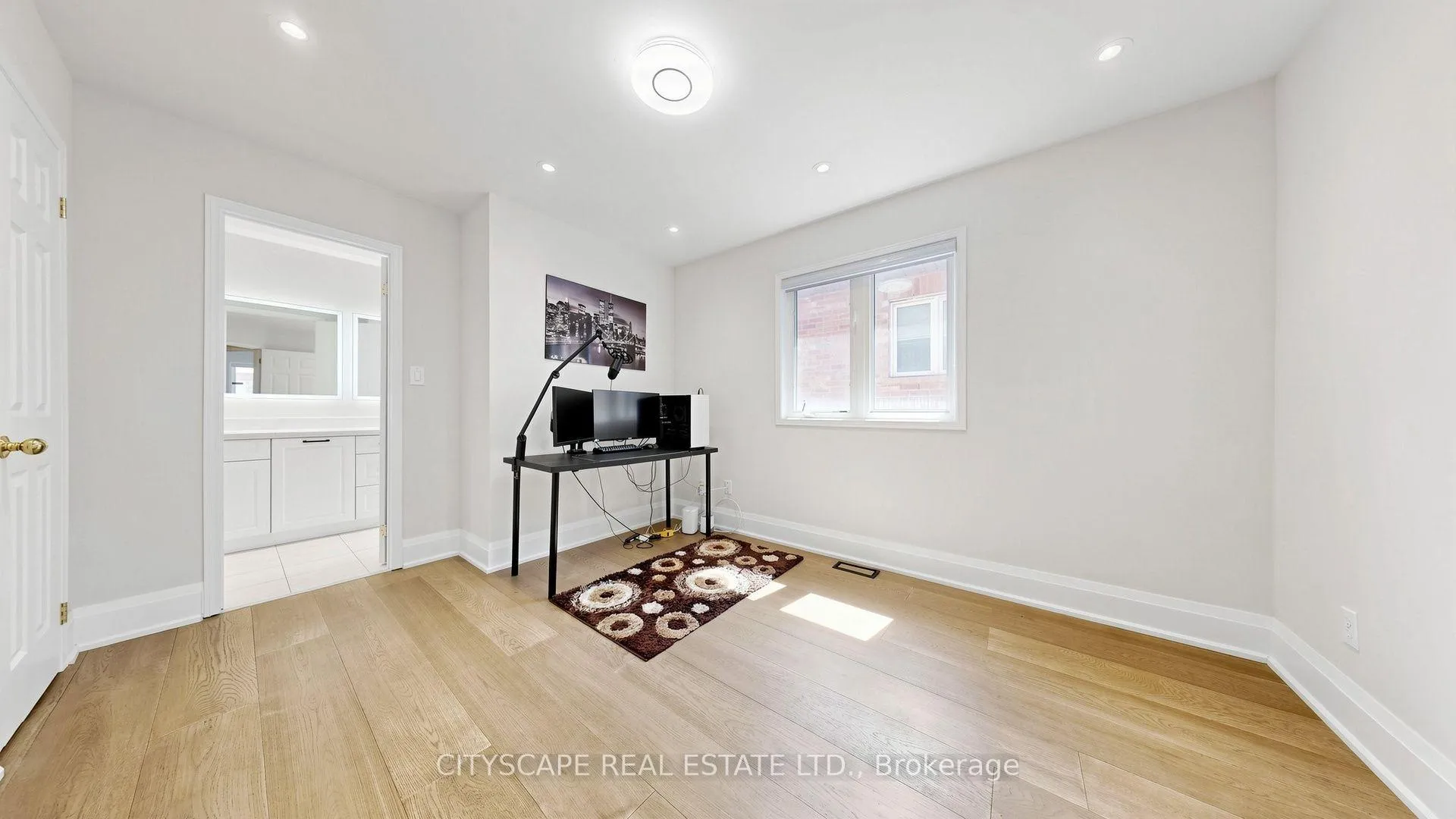 Photo 23 of 769 White Clover Way, Mississauga, East Credit — HOMEH