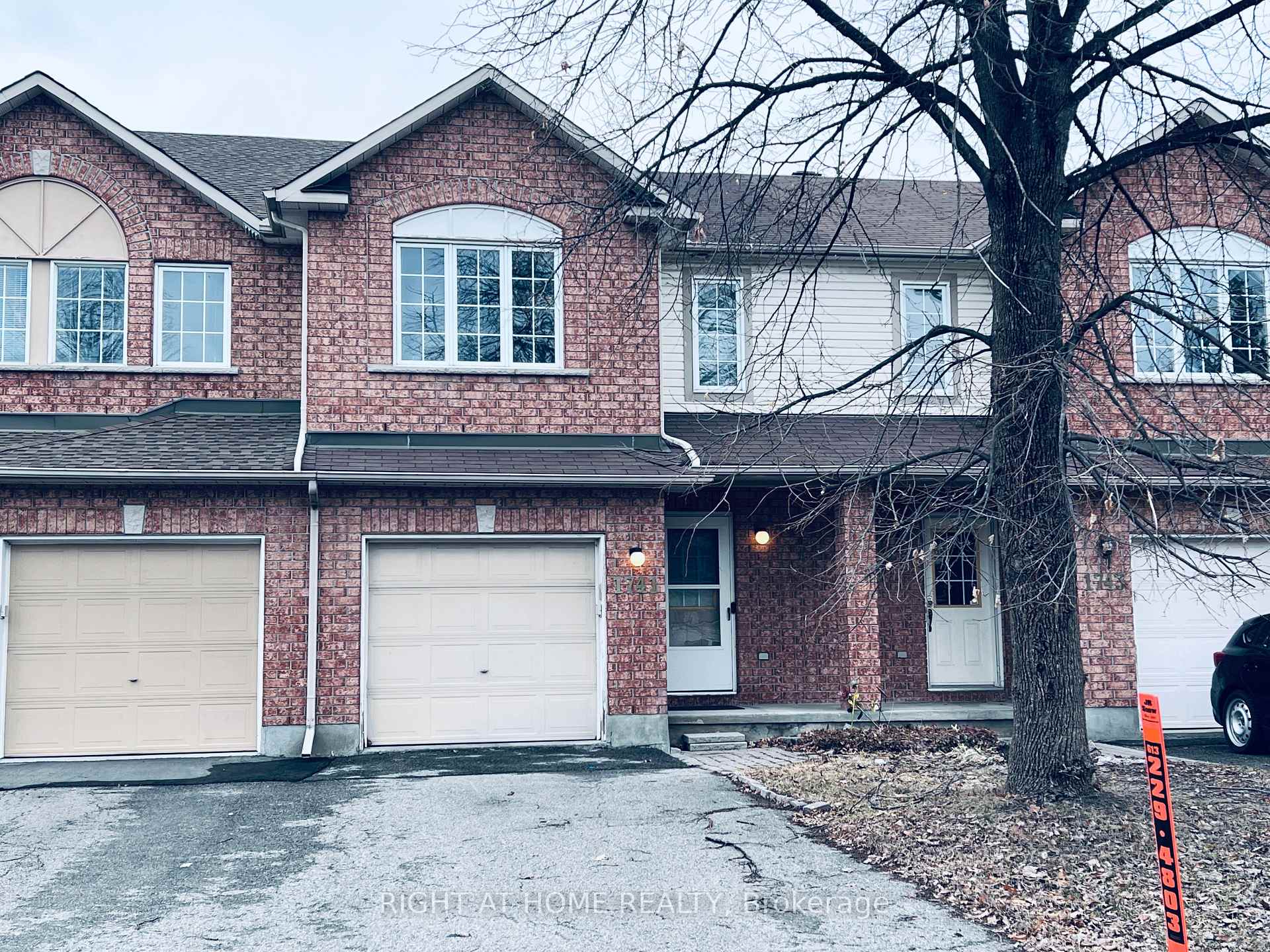 Photo 2 of 1741 Jobin Crescent, Ottawa, Carson Grove — HOMEH