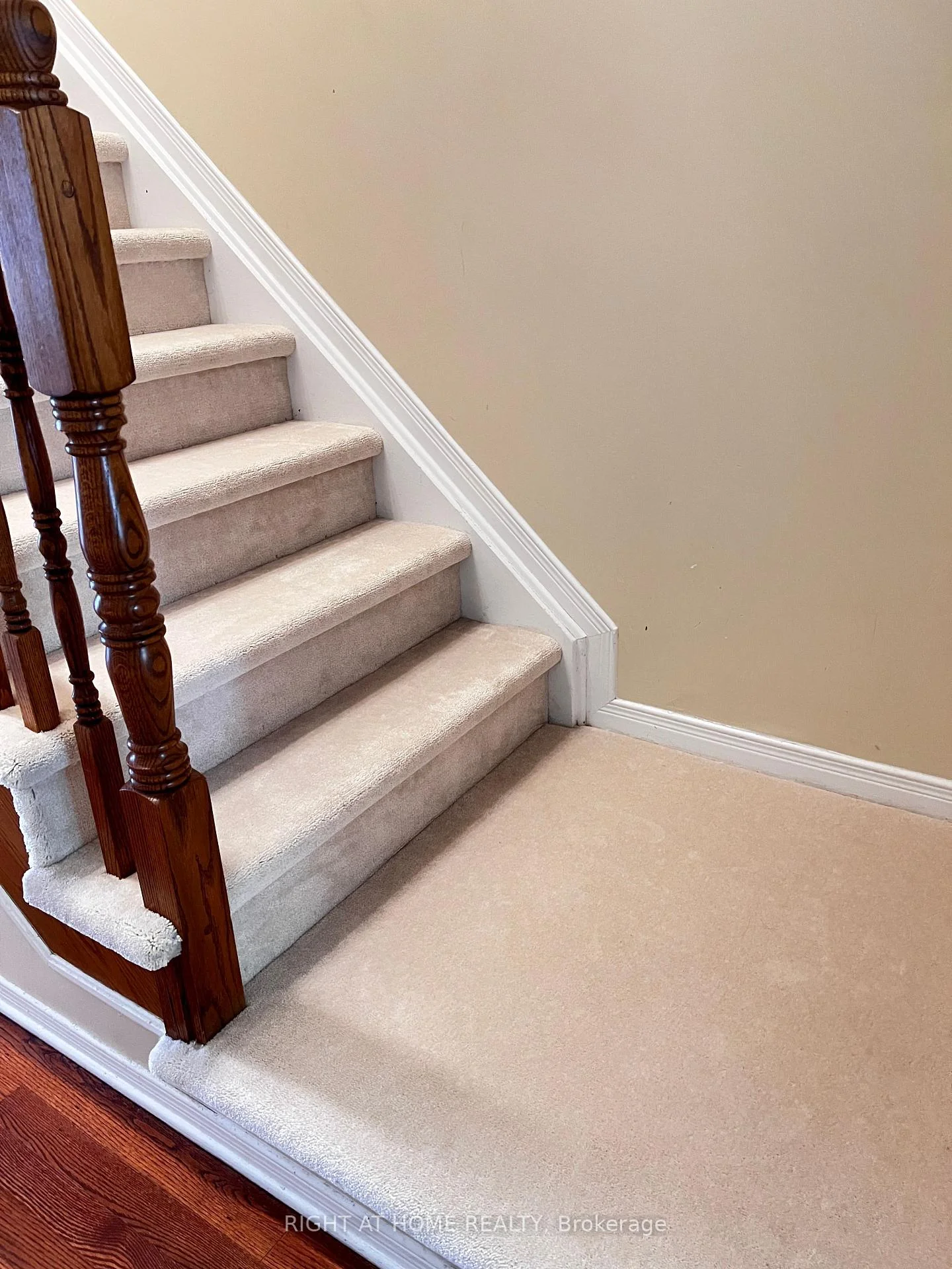 Photo 19 of 1741 Jobin Crescent, Ottawa, Carson Grove — HOMEH