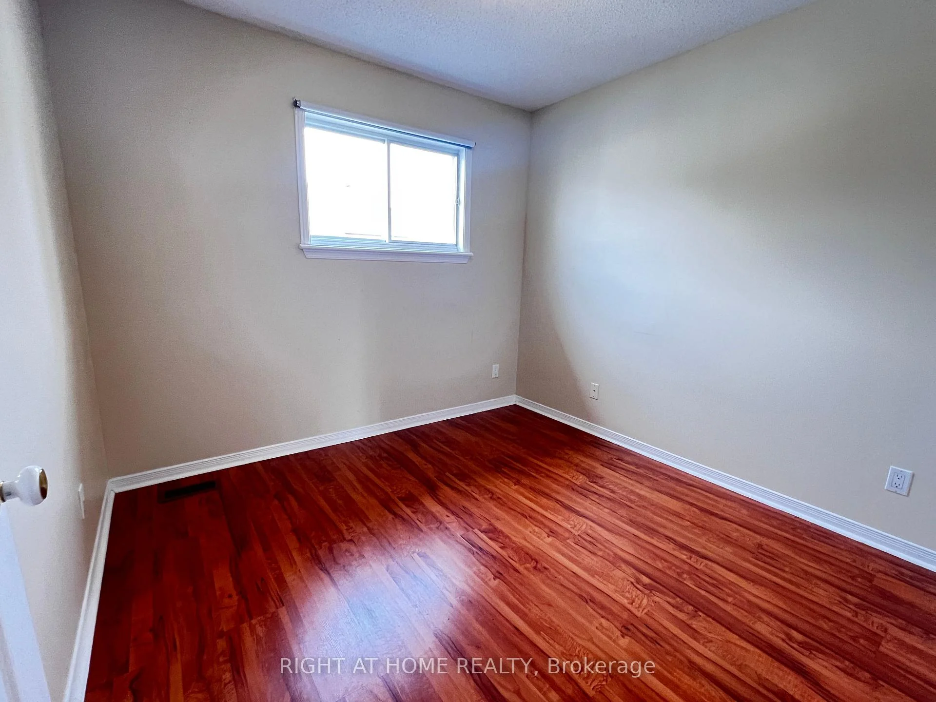 Photo 24 of 1741 Jobin Crescent, Ottawa, Carson Grove — HOMEH