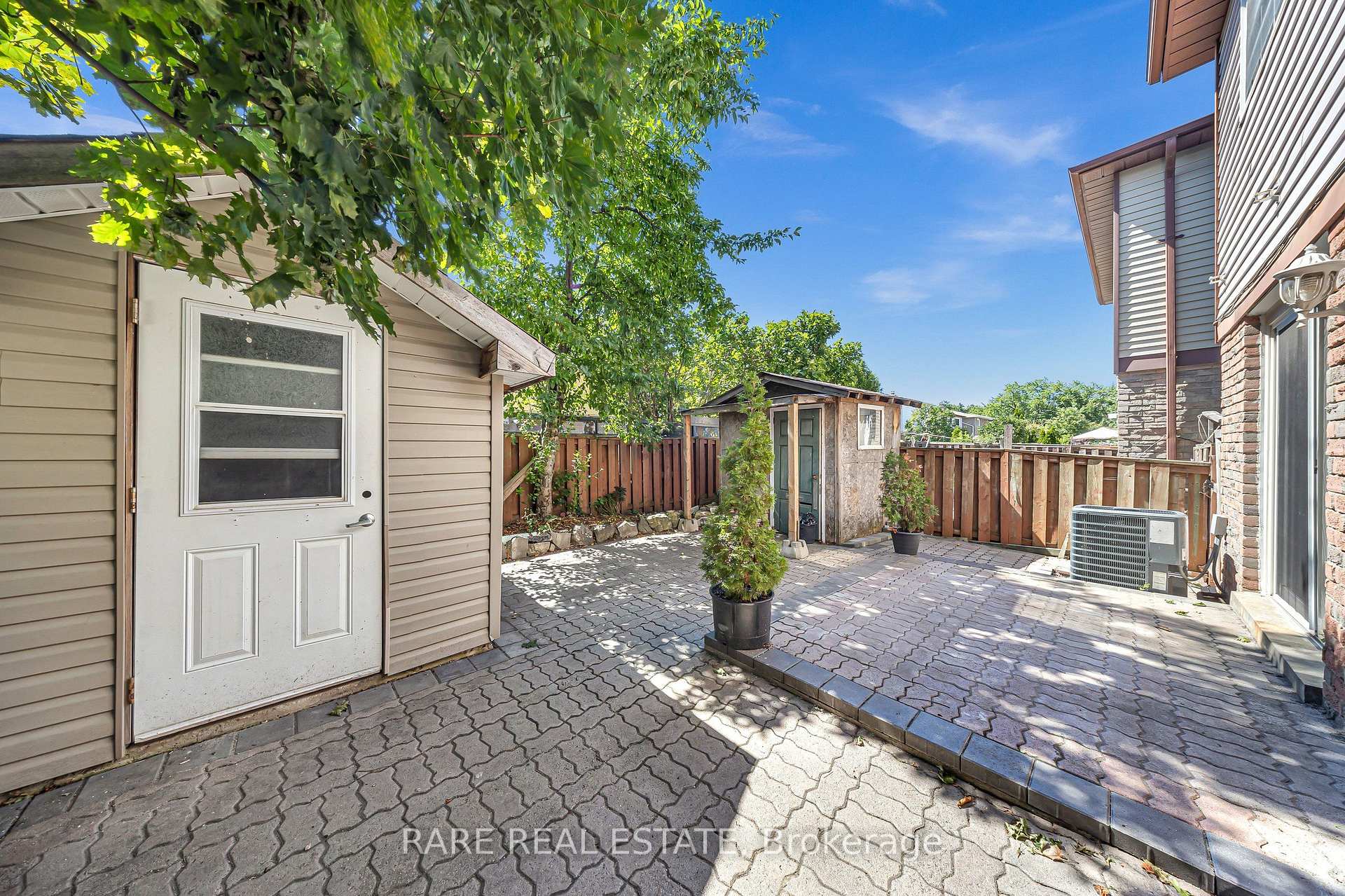Photo 7 of 29 Abelard Avenue, Brampton, Fletcher's West — HOMEH