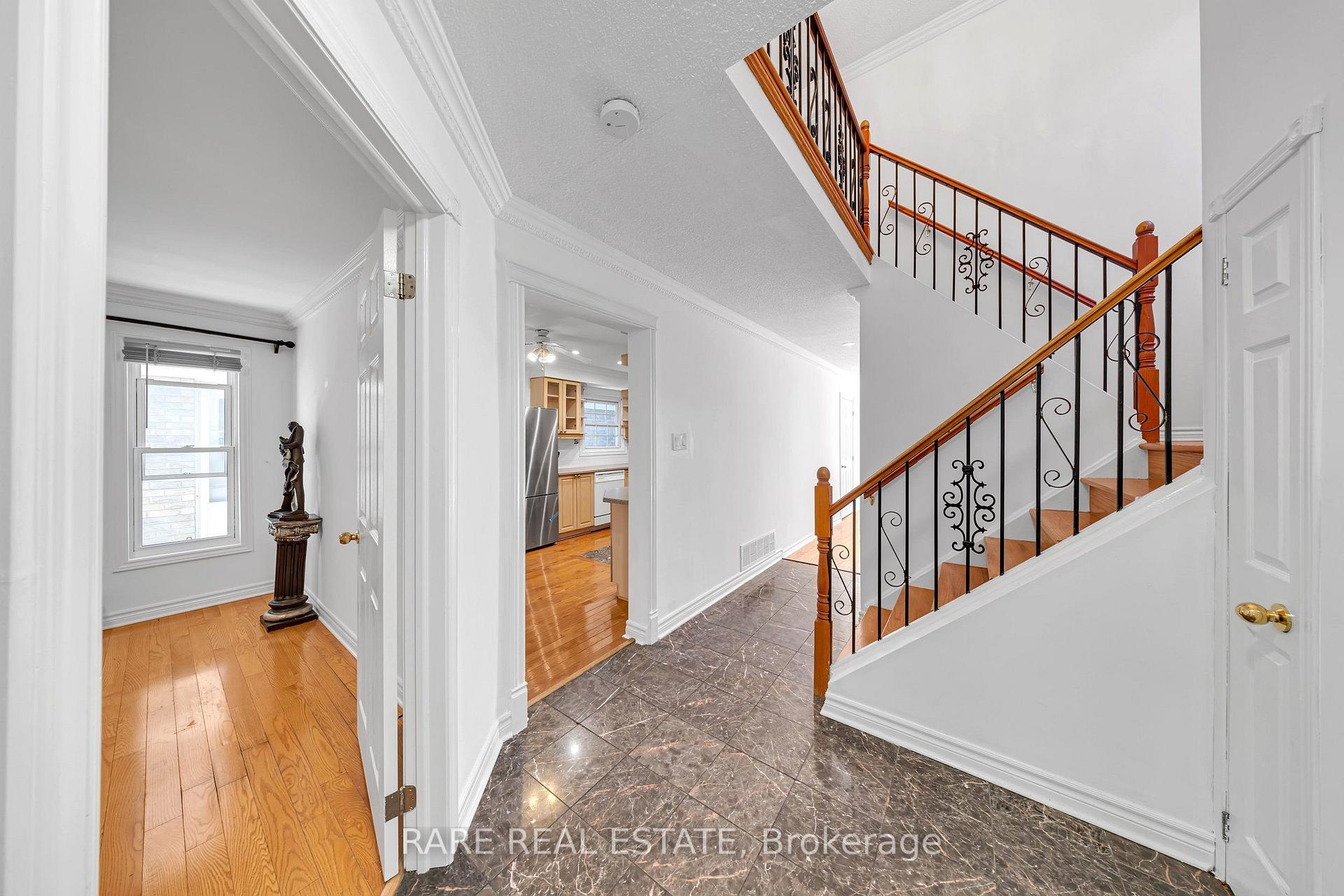 Photo 13 of 29 Abelard Avenue, Brampton, Fletcher's West — HOMEH