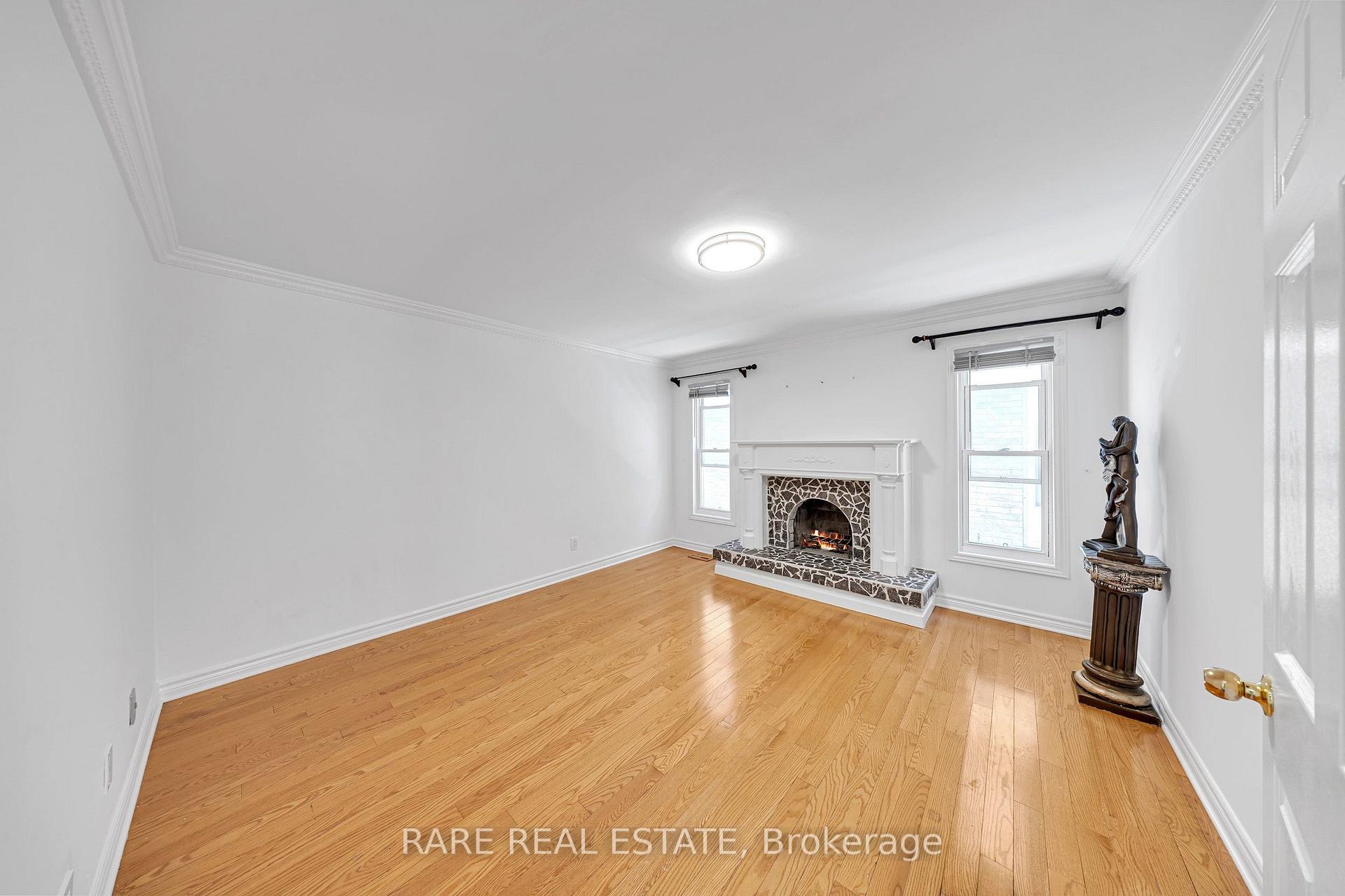 Photo 14 of 29 Abelard Avenue, Brampton, Fletcher's West — HOMEH