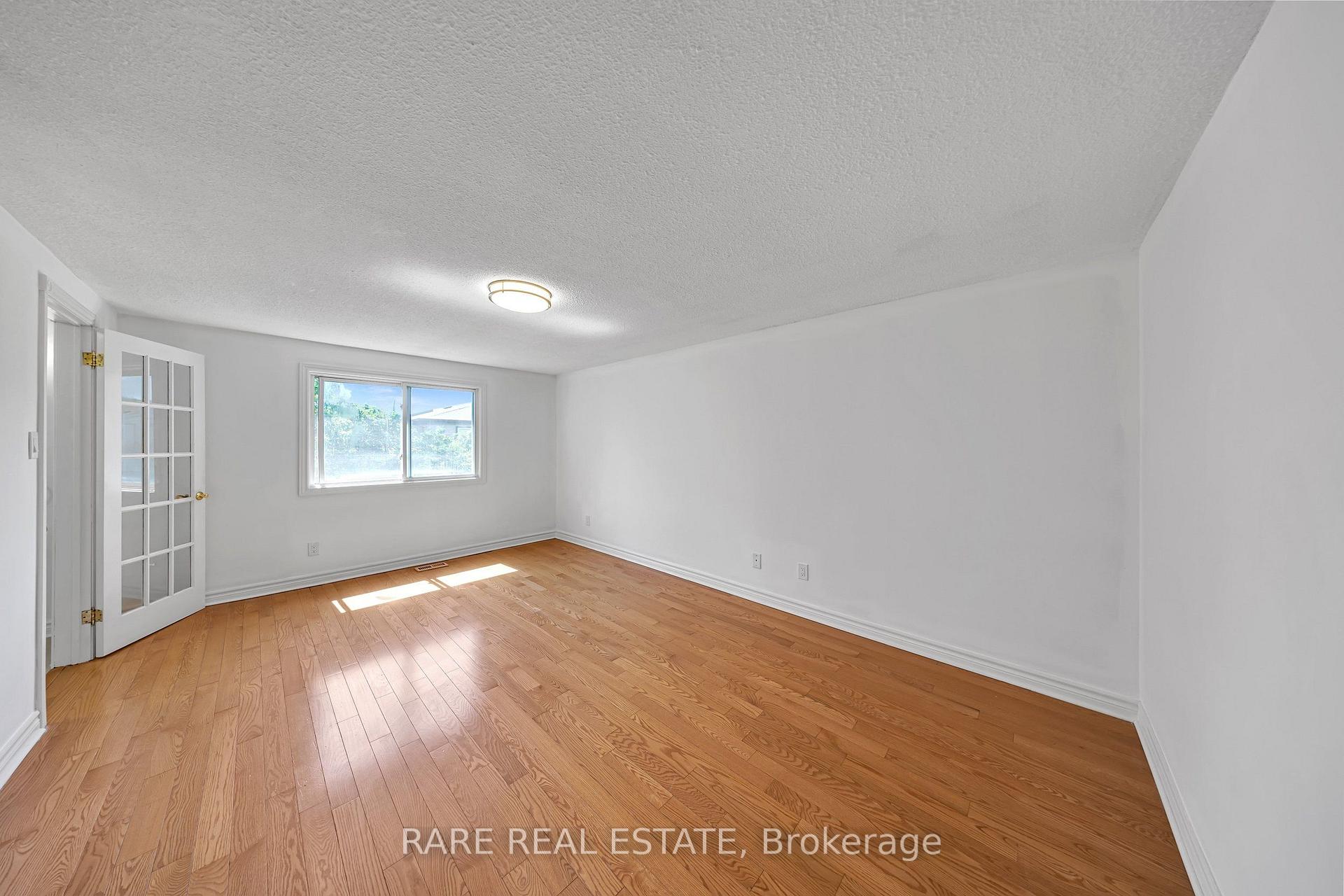 Photo 25 of 29 Abelard Avenue, Brampton, Fletcher's West — HOMEH