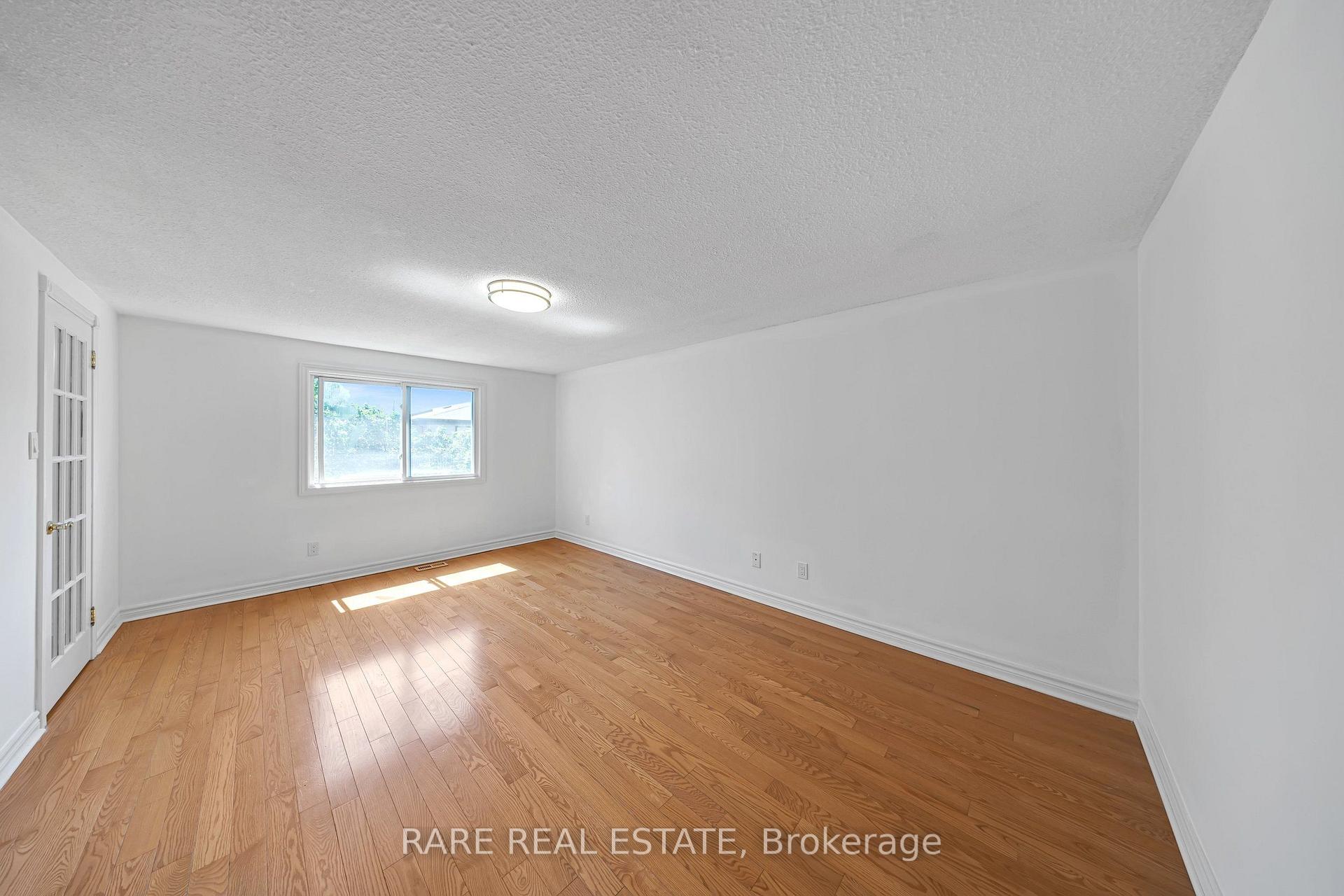 Photo 26 of 29 Abelard Avenue, Brampton, Fletcher's West — HOMEH